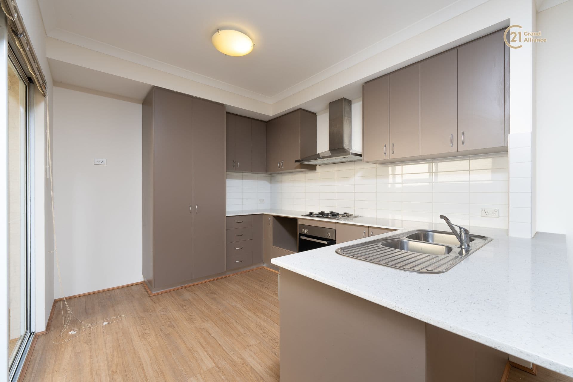 2/280 Lord Street, Perth, WA, 6000, Darch - Thumbnail 3