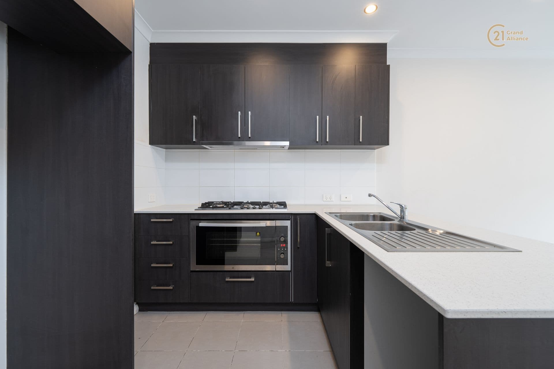 2/280 Lord Street, Perth, WA, 6000, Spearwood - Thumbnail 3