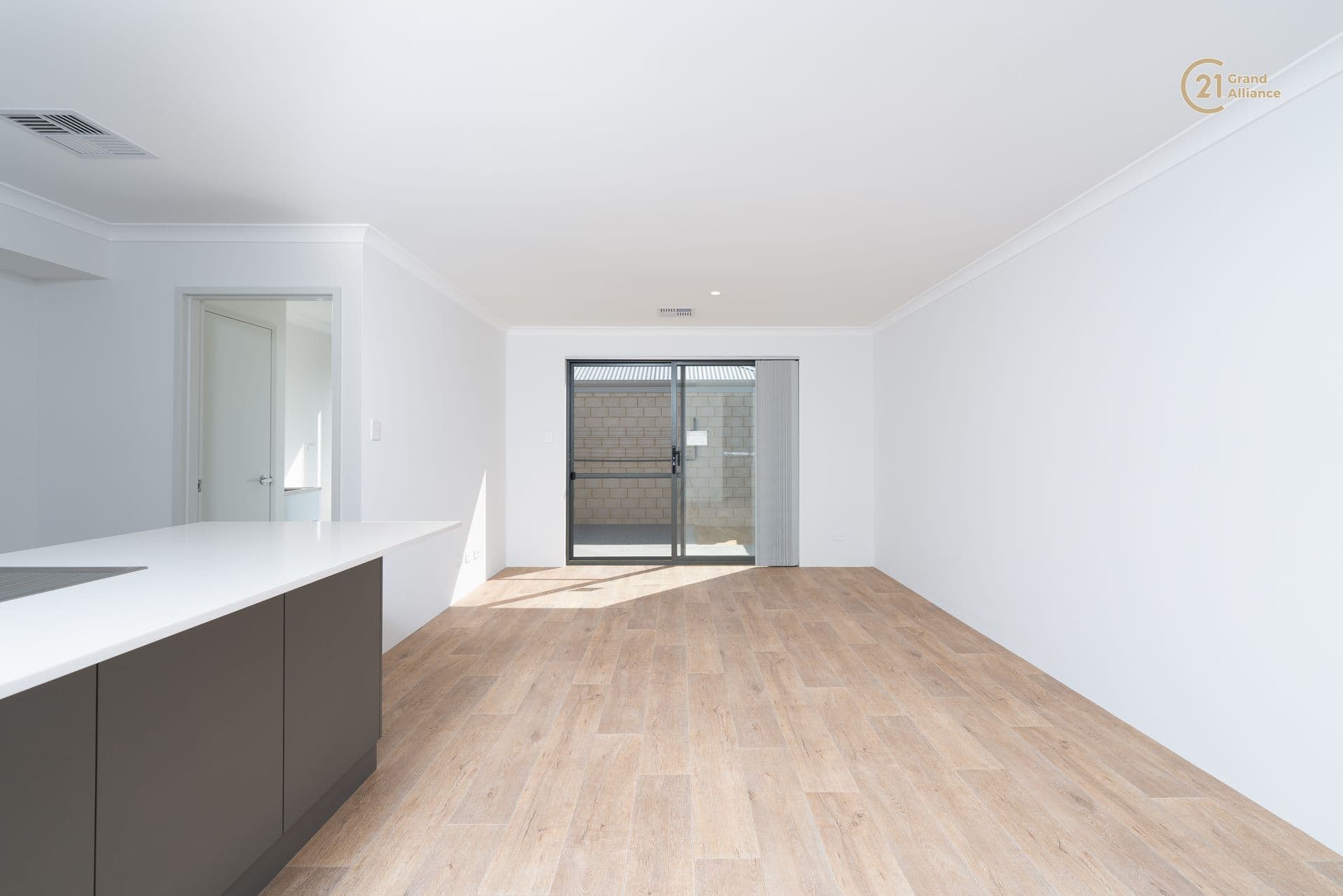 2/280 Lord Street, Perth, WA, 6000, Treeby - Thumbnail 2
