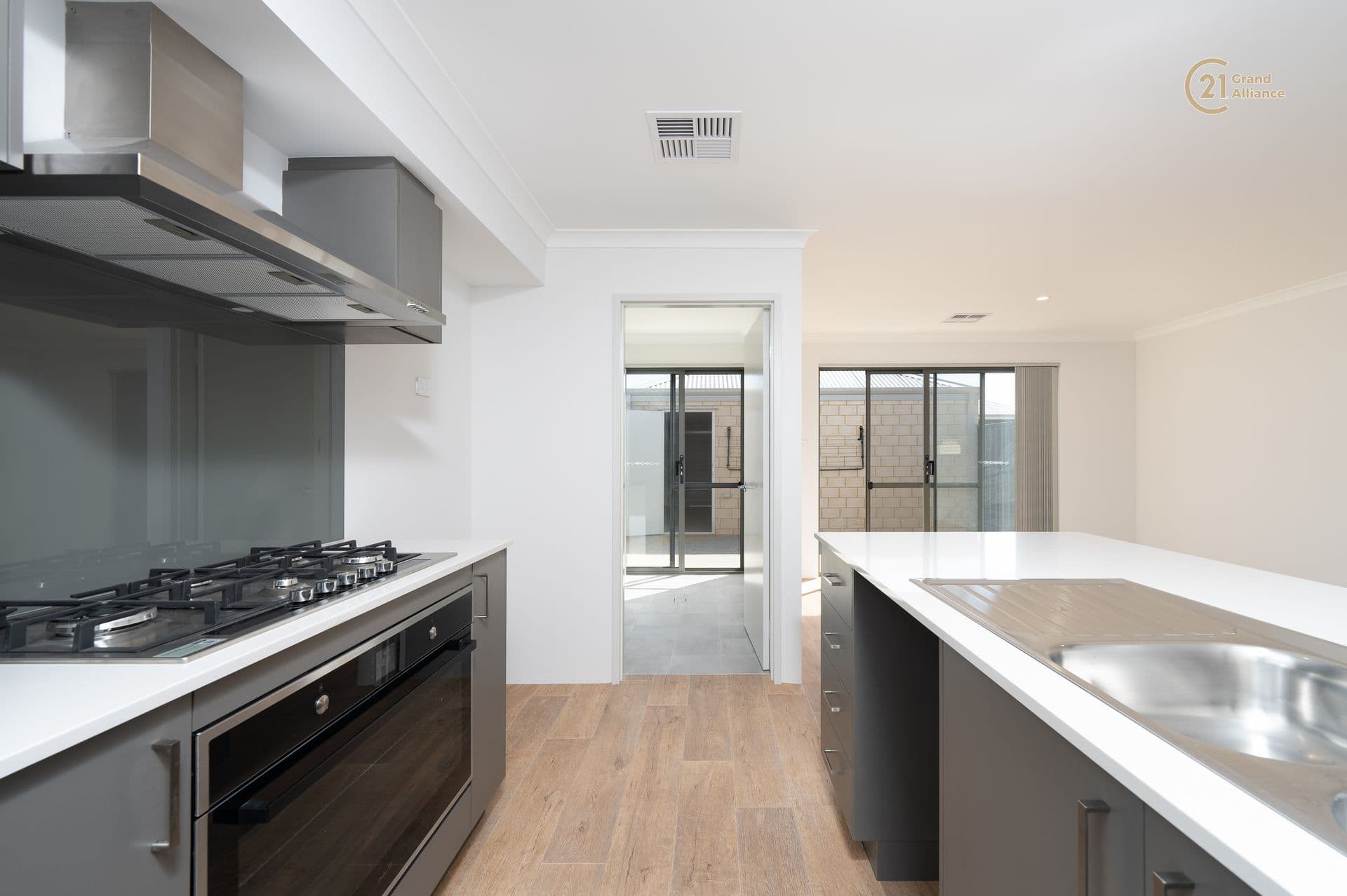 2/280 Lord Street, Perth, WA, 6000, Treeby - Thumbnail 3