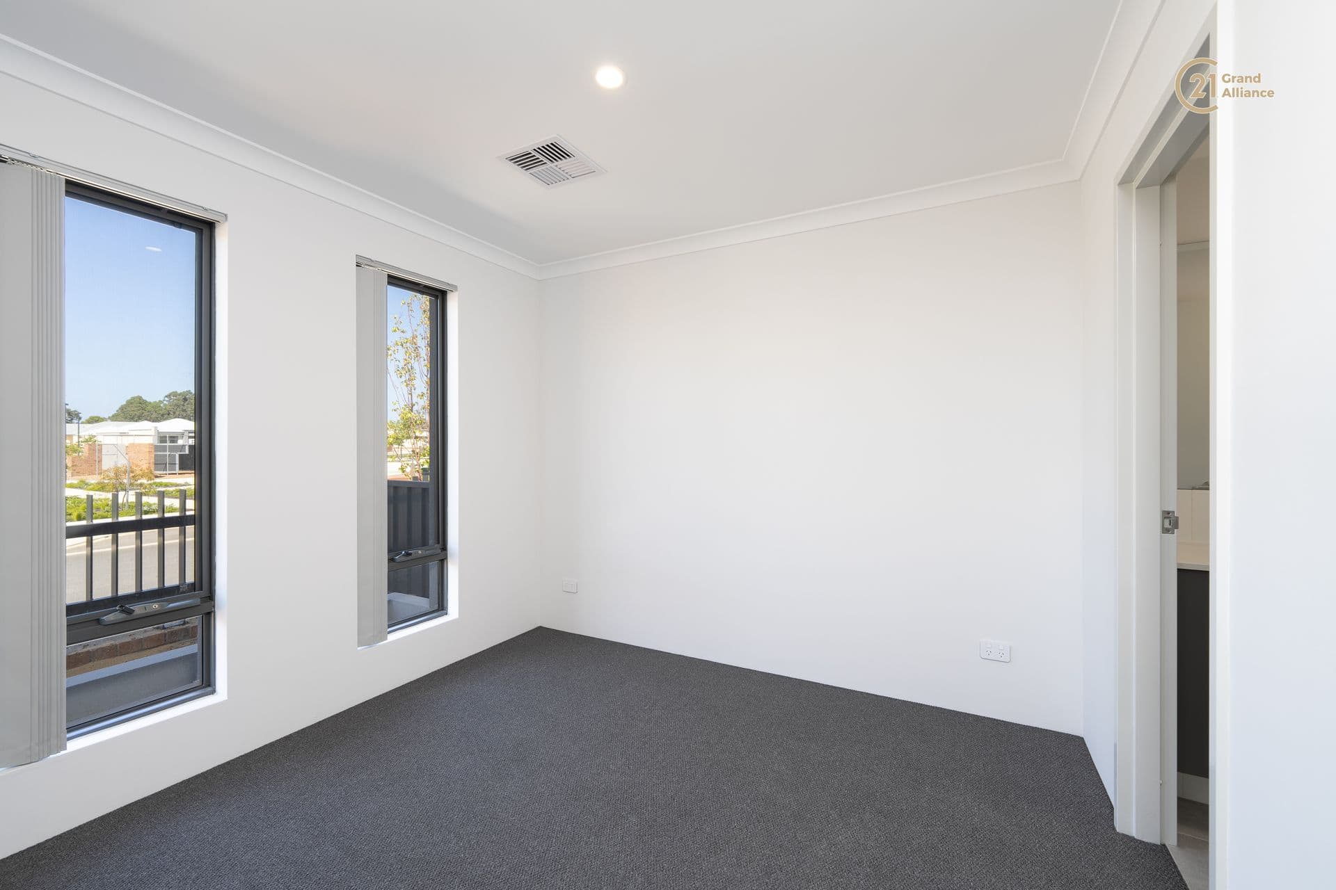 2/280 Lord Street, Perth, WA, 6000, Treeby - Thumbnail 7
