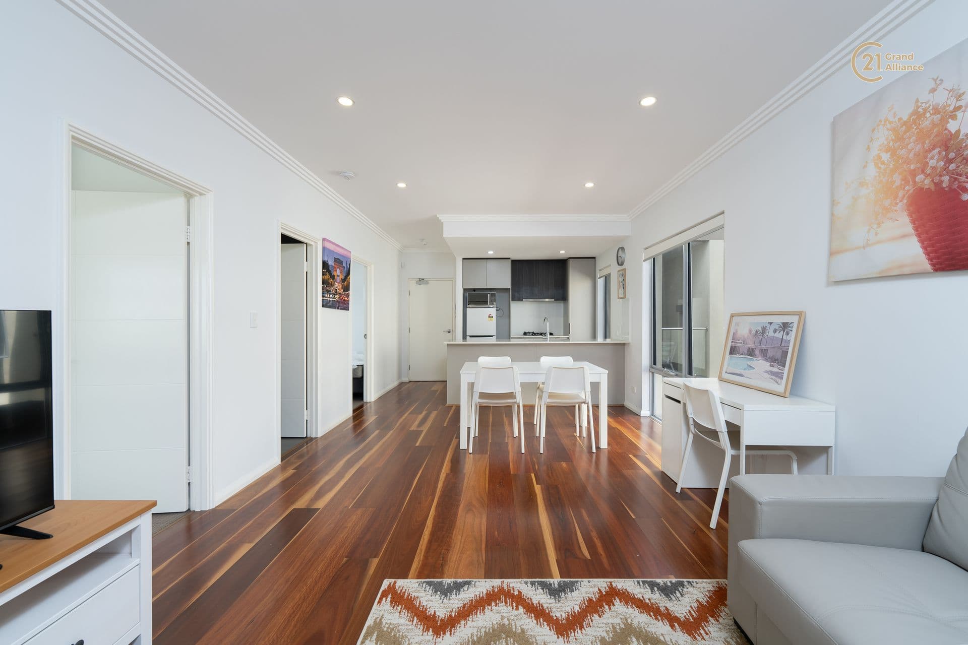 9/3 Oak Street, Cannington, WA, 6107, Cannington - Thumbnail 2