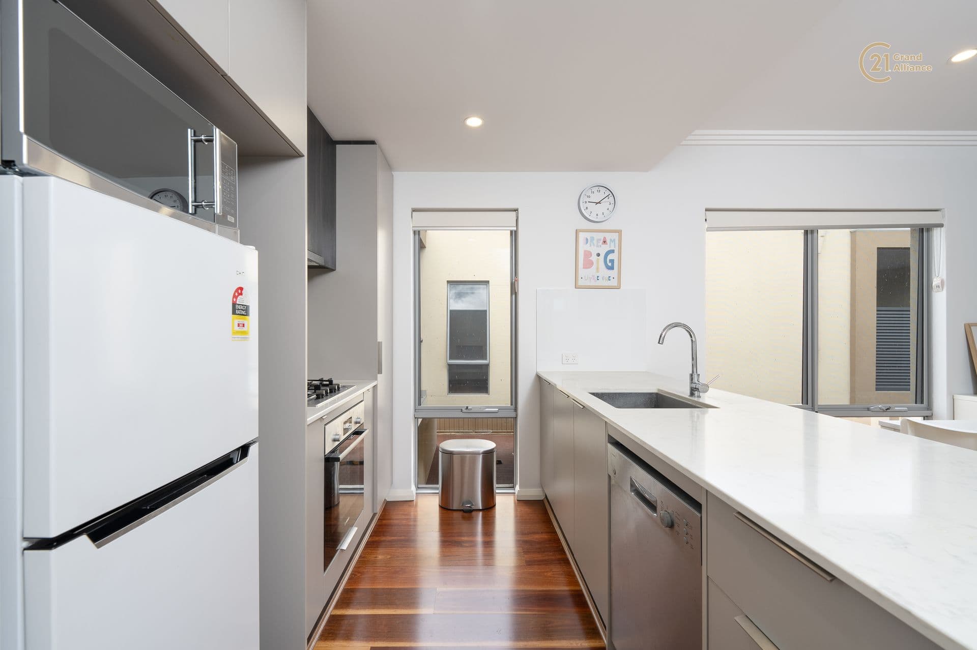 9/3 Oak Street, Cannington, WA, 6107, Cannington - Thumbnail 3