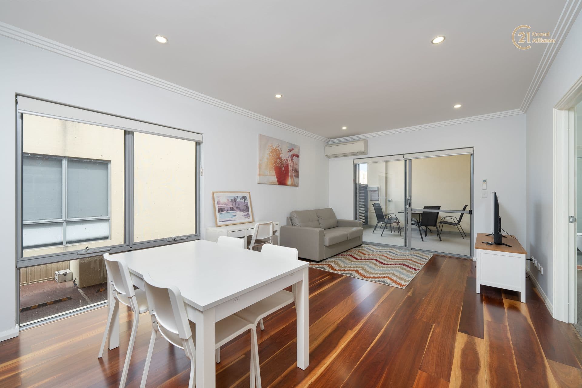 9/3 Oak Street, Cannington, WA, 6107, Cannington - Thumbnail 5