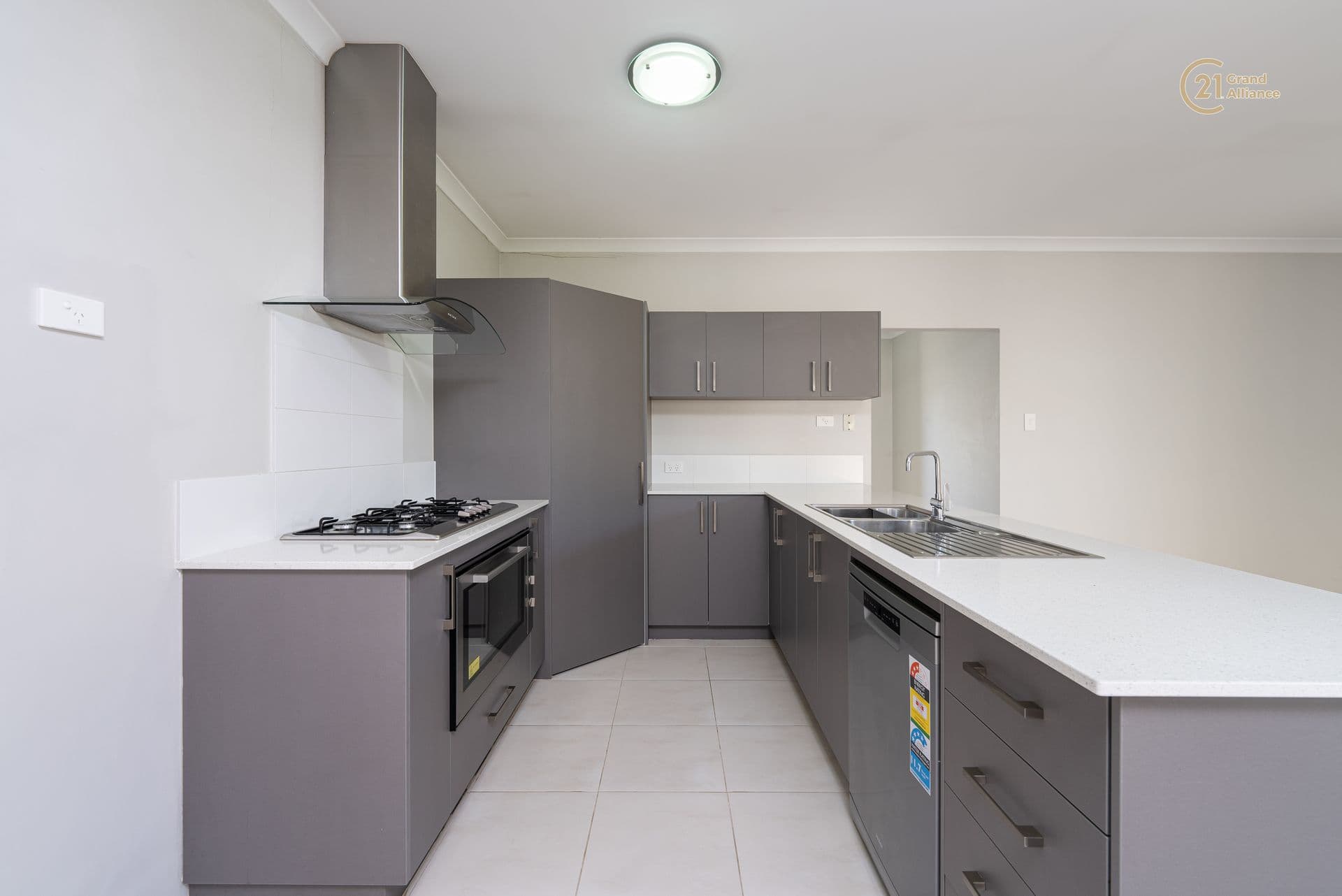 2/280 Lord Street, Perth, WA, 6000, Spearwood - Thumbnail 2