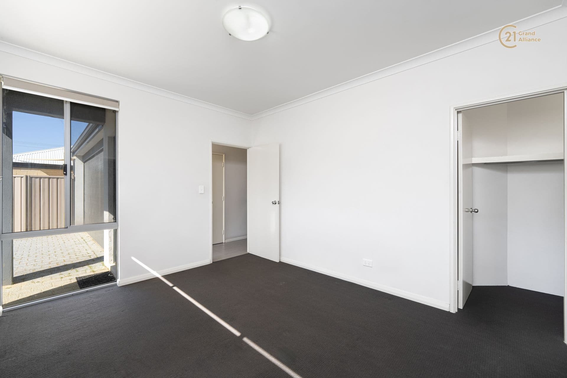 2/280 Lord Street, Perth, WA, 6000, Spearwood - Thumbnail 8