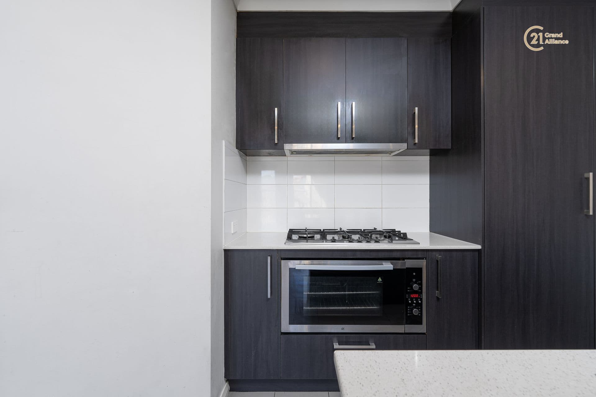 2/280 Lord Street, Perth, WA, 6000, Spearwood - Thumbnail 4