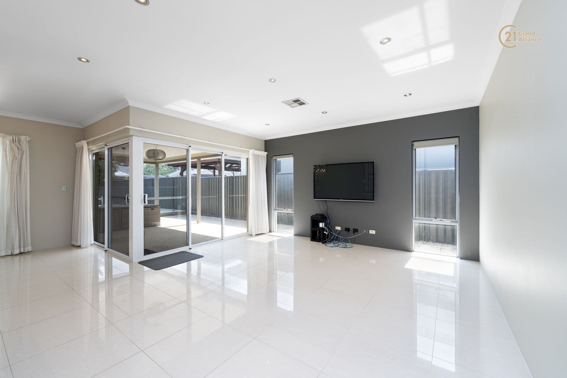 2/280 Lord Street, Perth, WA, 6000, Wilson - Thumbnail 8
