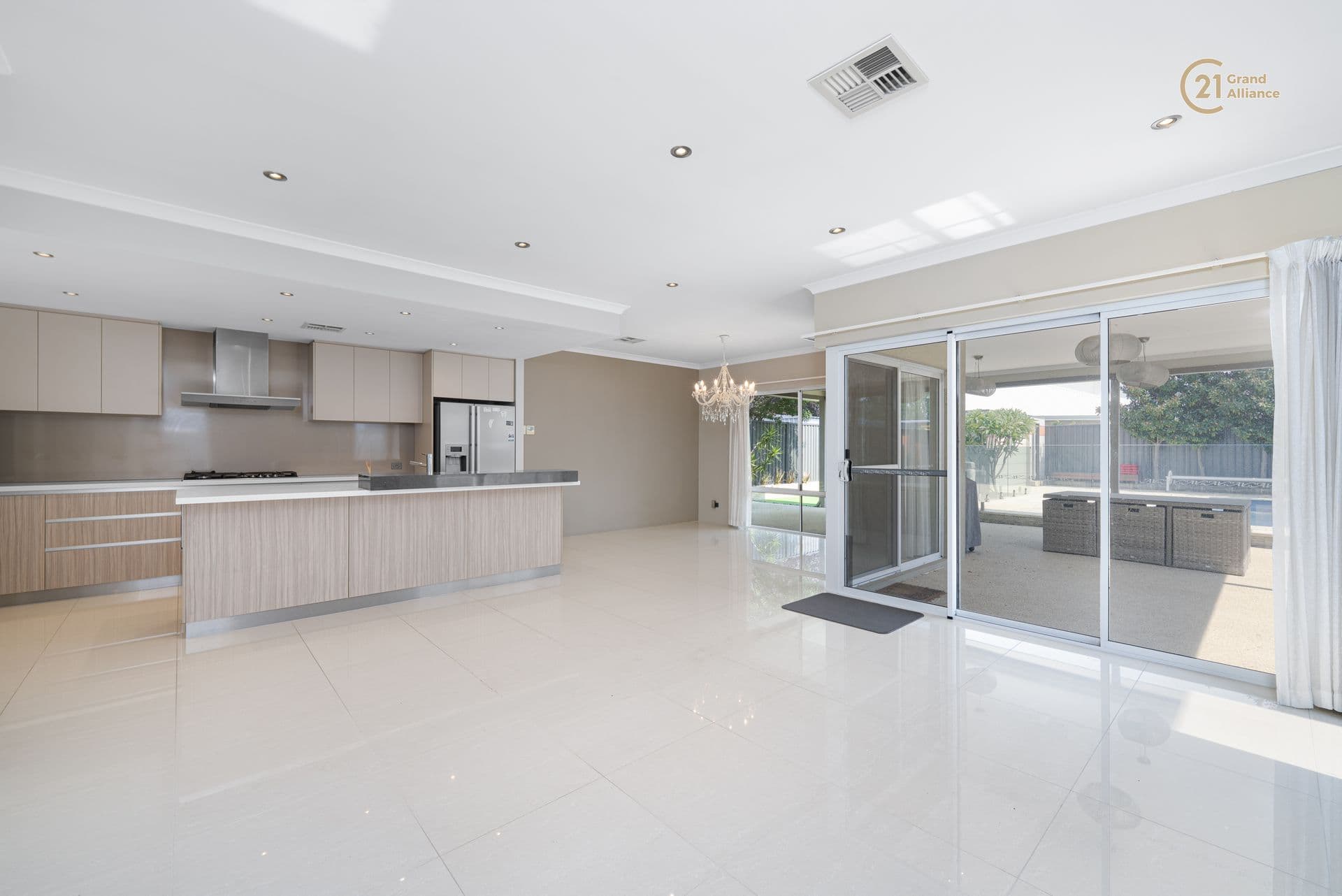 2/280 Lord Street, Perth, WA, 6000, Wilson - Thumbnail 2