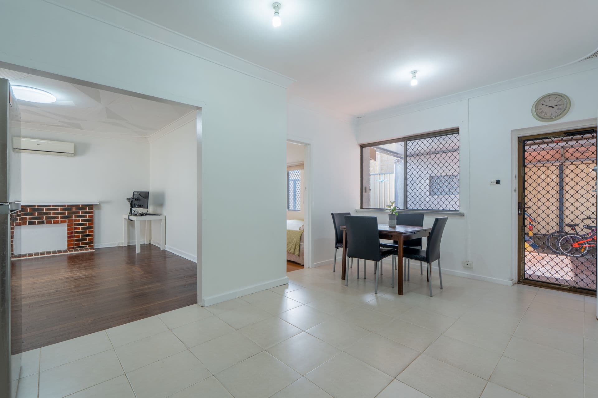 2/280 Lord Street, Perth, WA, 6000, East Cannington - Thumbnail 4