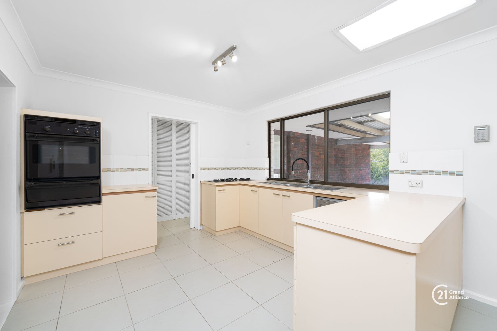 2/280 Lord Street, Perth, WA, 6000, Parkwood - Thumbnail 5