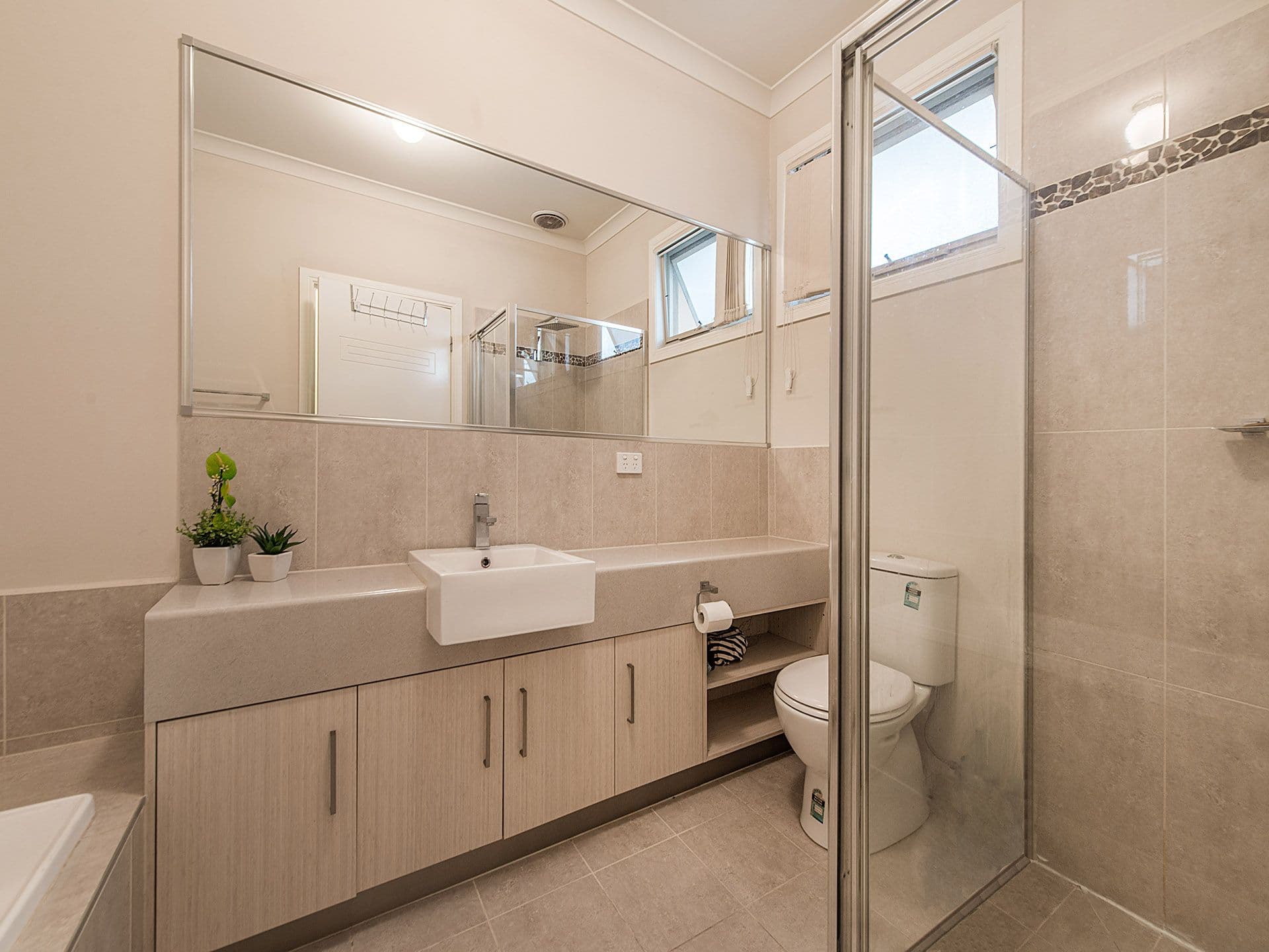 8 Langhorne Street, Dandenong, VIC, 3175, Noble Park - Thumbnail 8