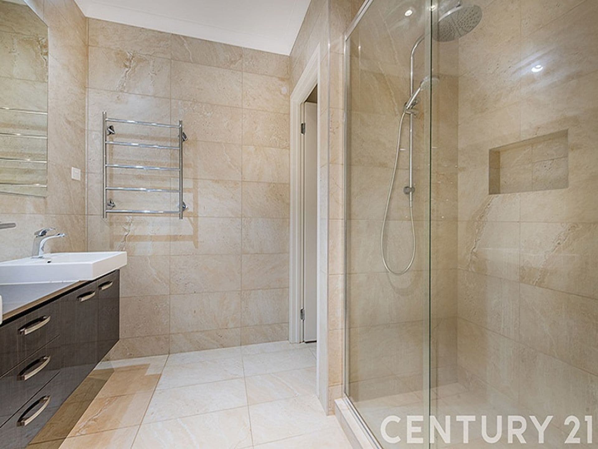 8 Langhorne Street, Dandenong, VIC, 3175, Officer - Thumbnail 6