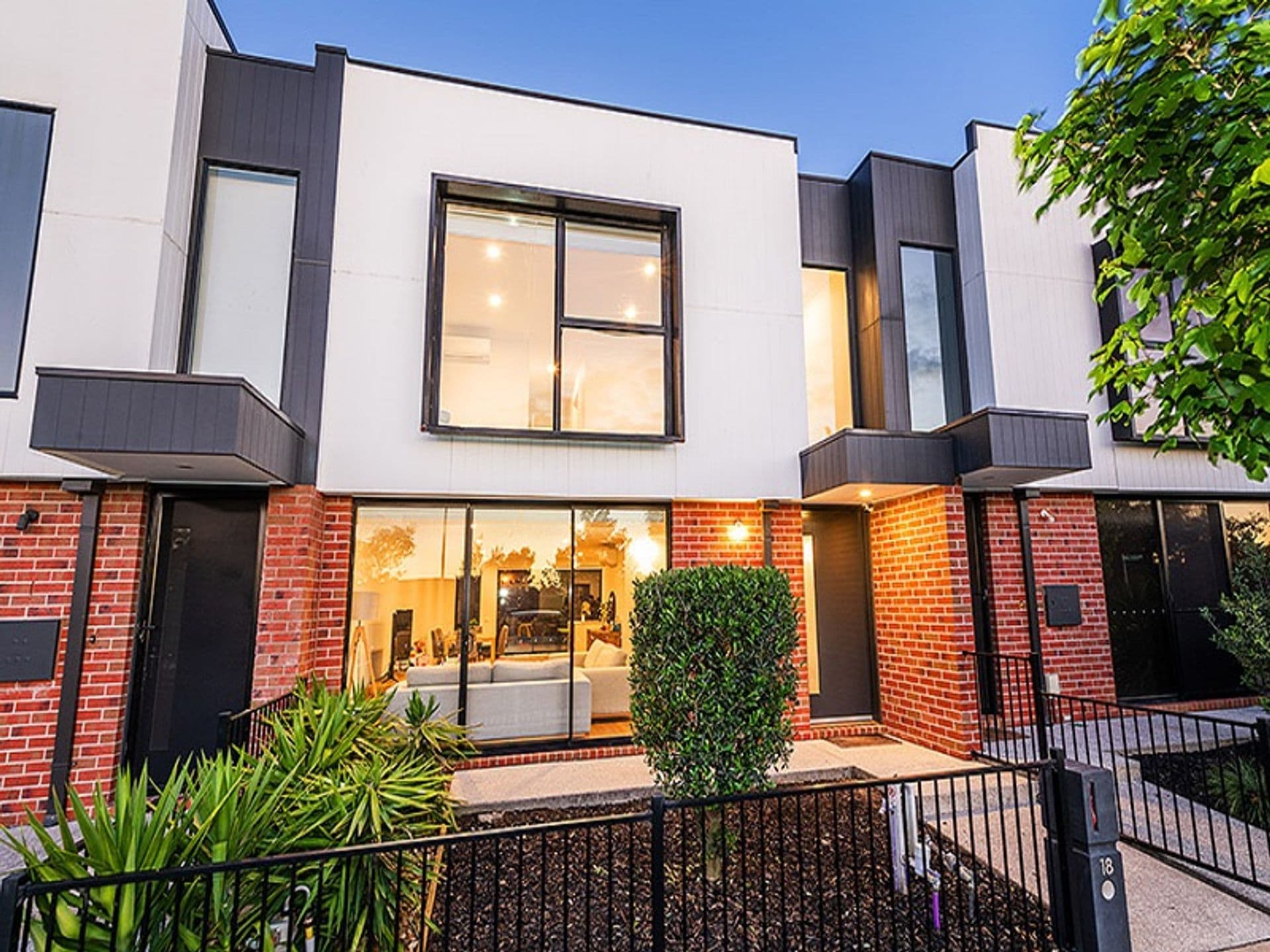 18 Parkdale Drive, Lyndhurst, VIC, 3975, Lyndhurst - Image 1