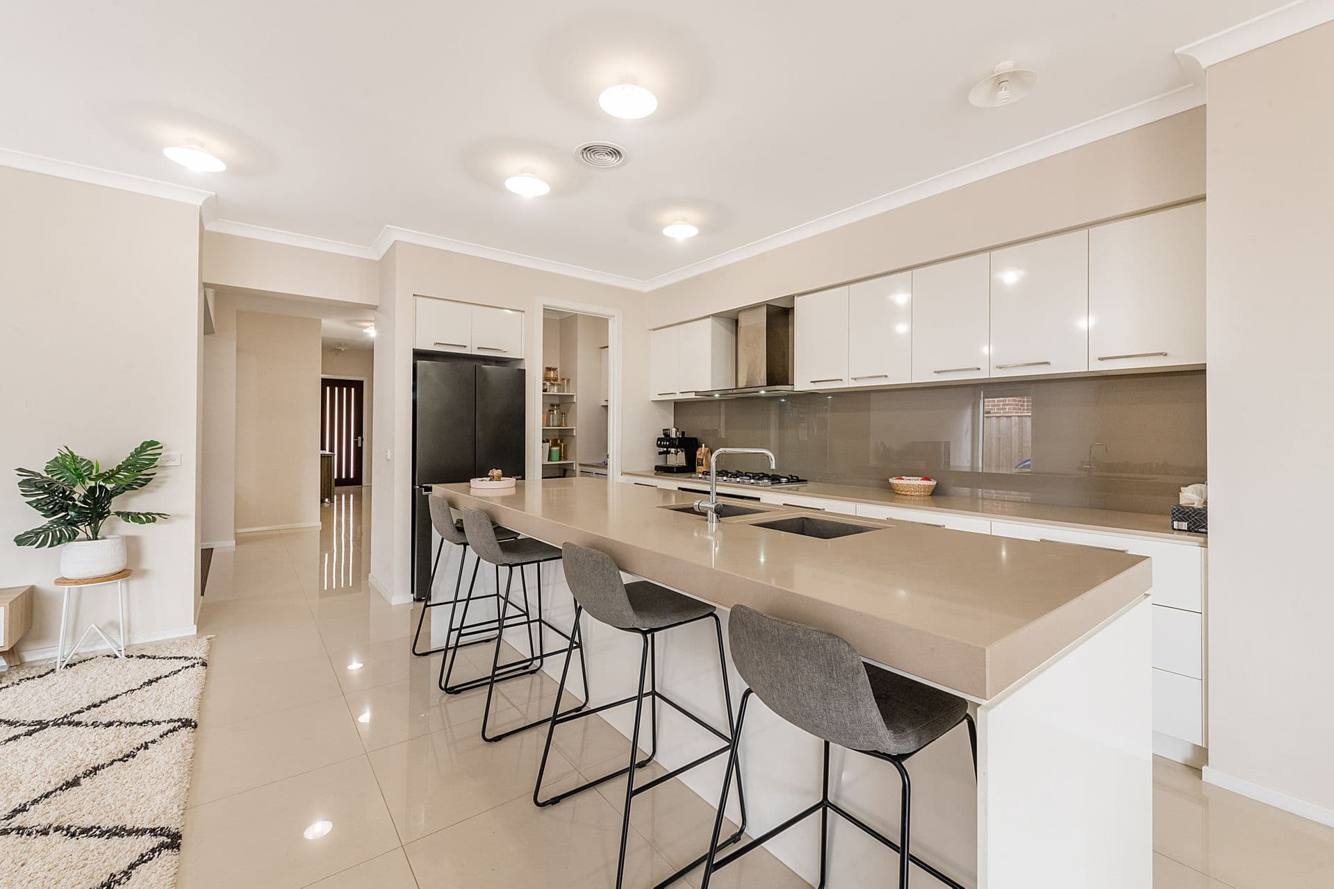 8 Langhorne Street, Dandenong, VIC, 3175, Clyde North - Thumbnail 3