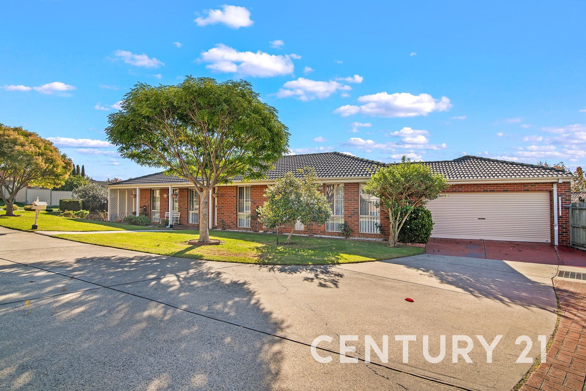 2 Nihila Court, Hampton Park, VIC, 3976, Hampton Park - Image 1