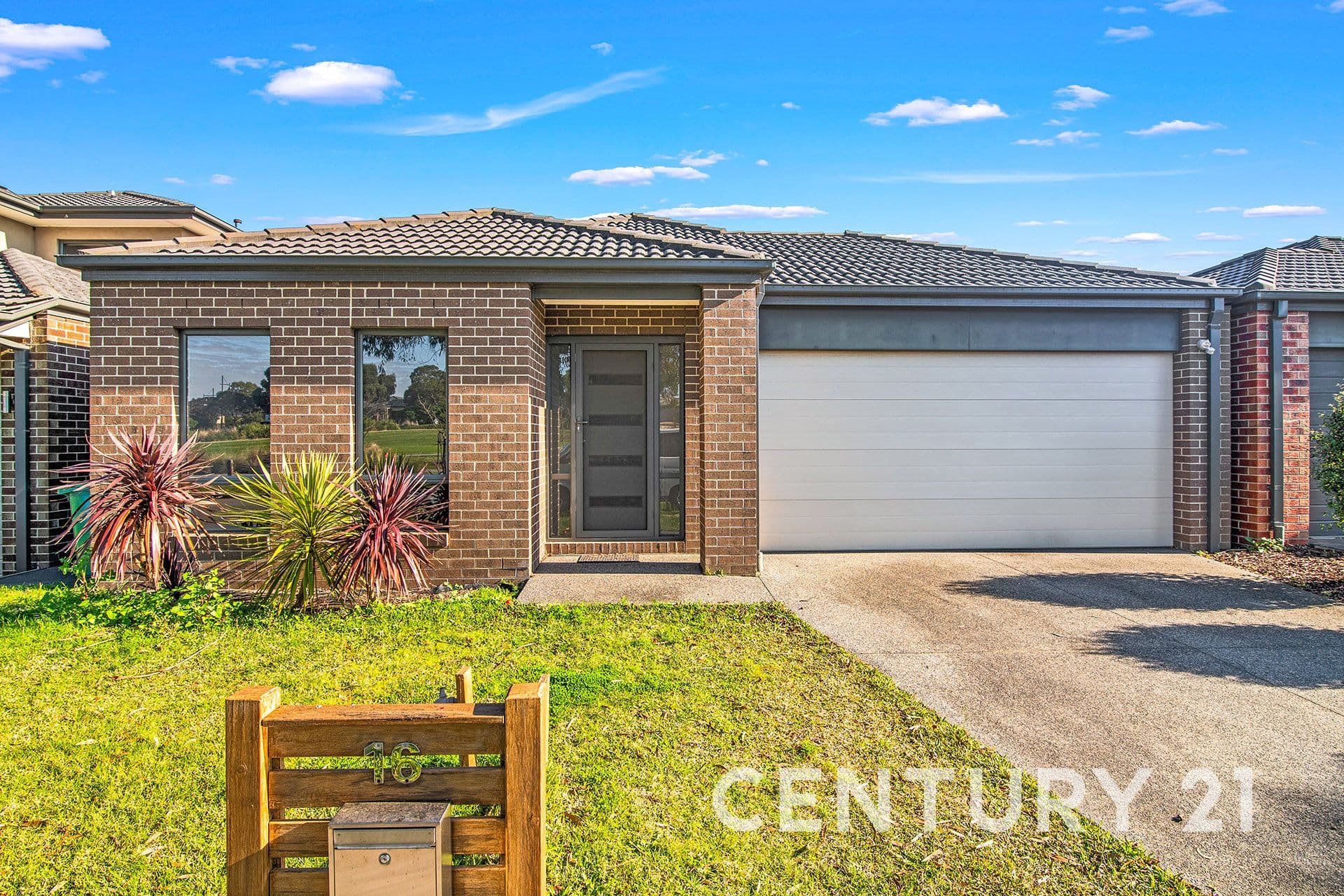 16 Alice Mary Road, Cranbourne West, VIC, 3977, Cranbourne West - Image 1