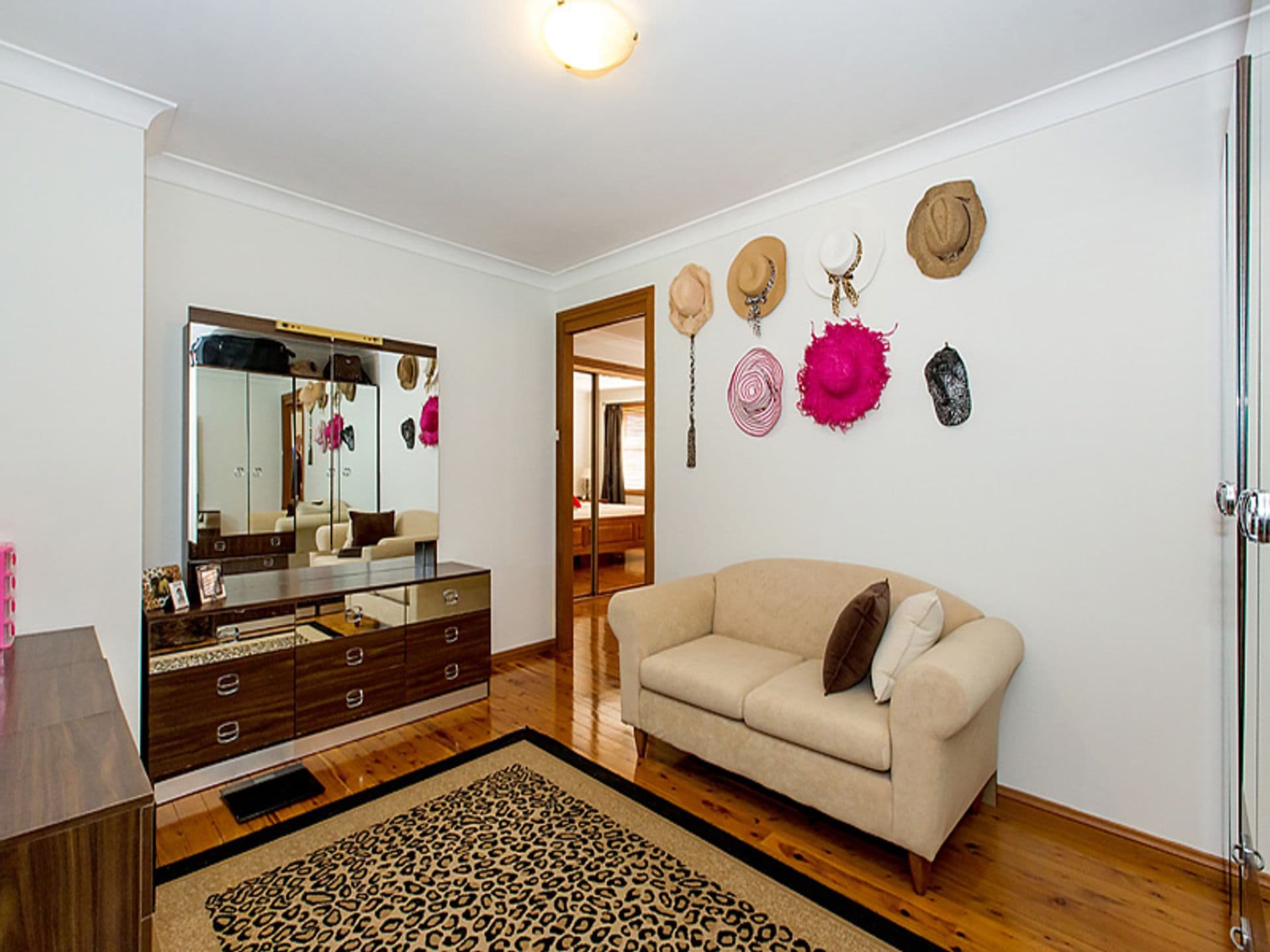 32 Yvonne Crescent, Bass Hill, NSW, 2197, Bass Hill - Thumbnail 7