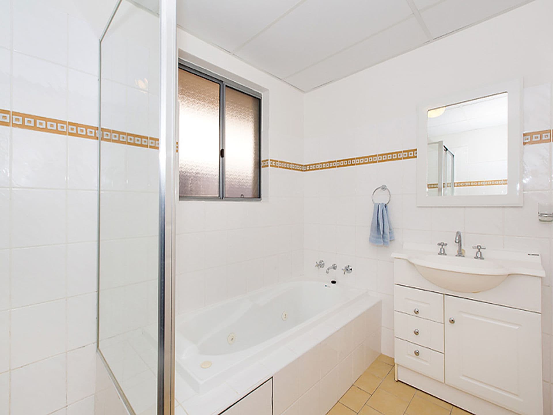 18/12-18 Conie Avenue, Baulkham Hills - Thumbnail 5