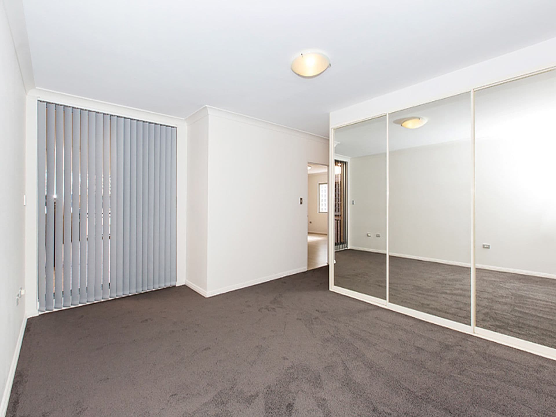 18/12-18 Conie Avenue, Baulkham Hills - Thumbnail 7