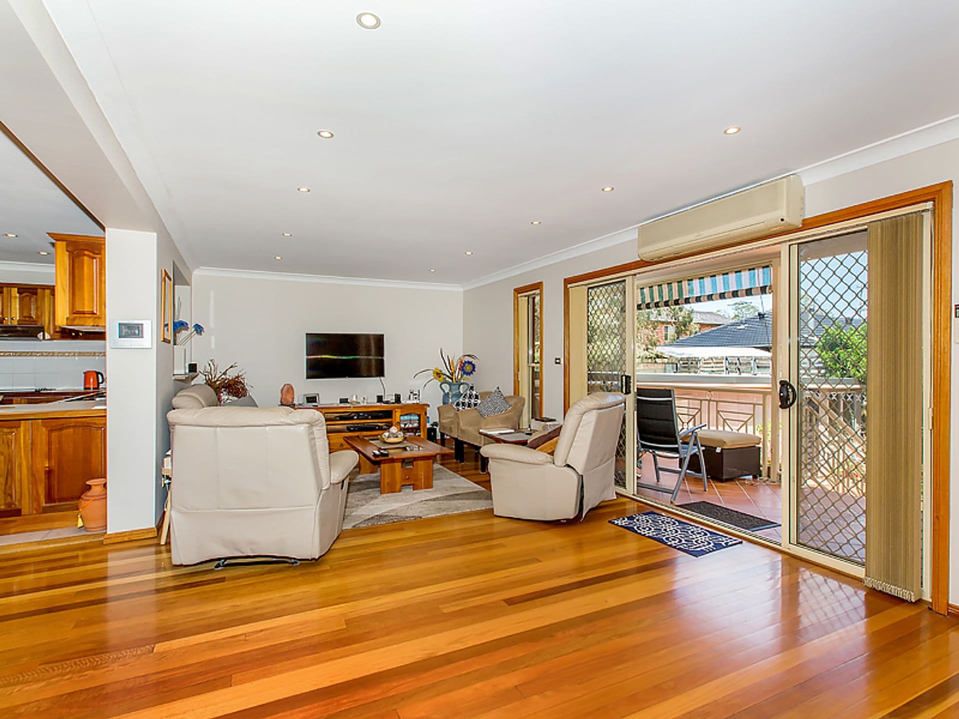67 Caroline Crescent, Georges Hall, NSW, 2198, Georges Hall - Thumbnail 3