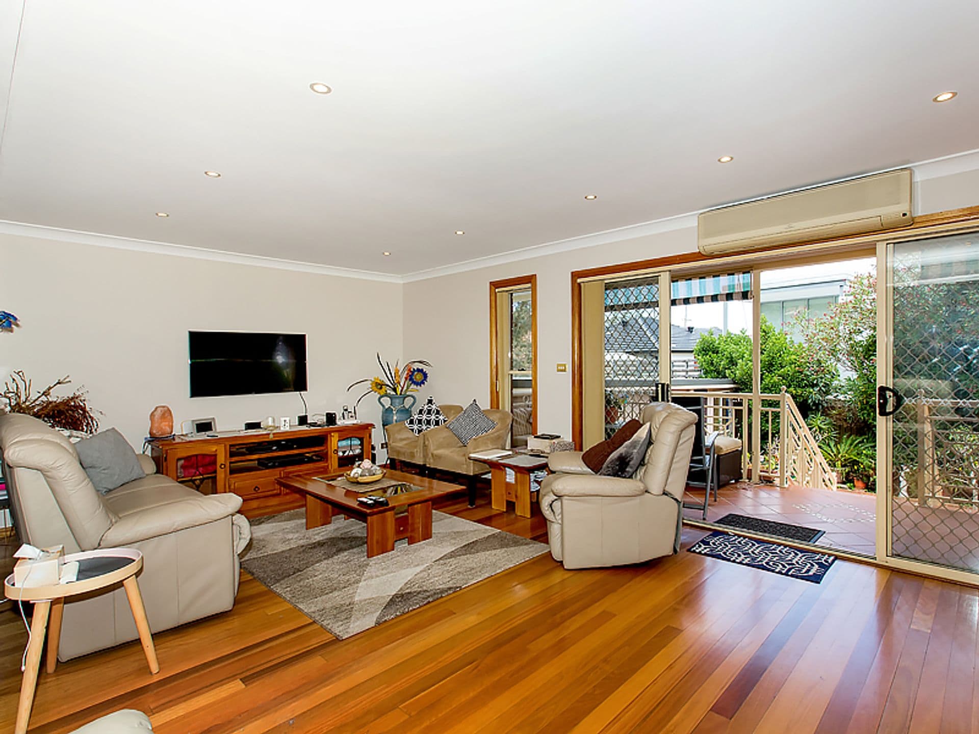 67 Caroline Crescent, Georges Hall, NSW, 2198, Georges Hall - Thumbnail 5