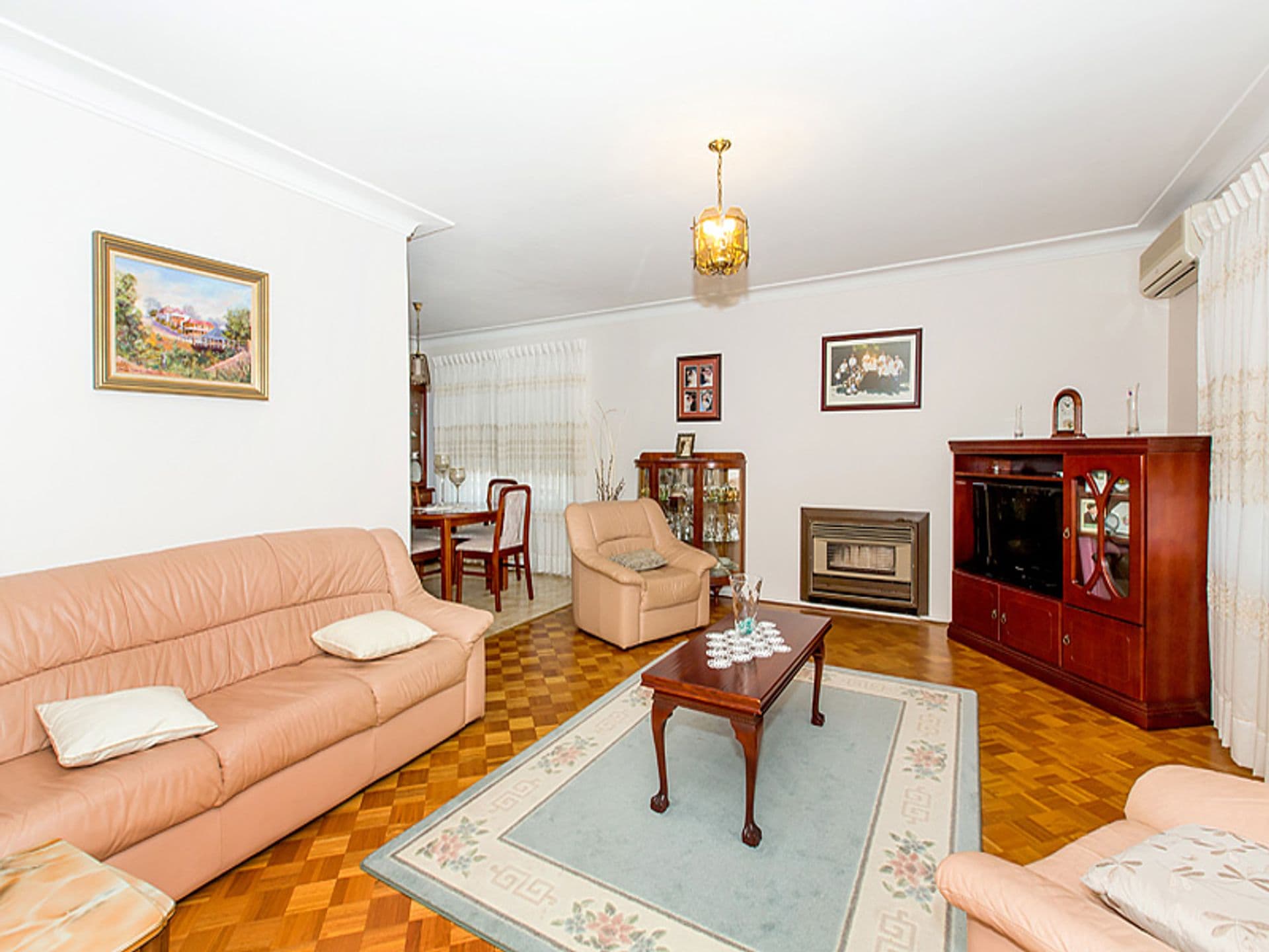 7 Barlow Place, Georges Hall, NSW, 2198, Georges Hall - Thumbnail 2