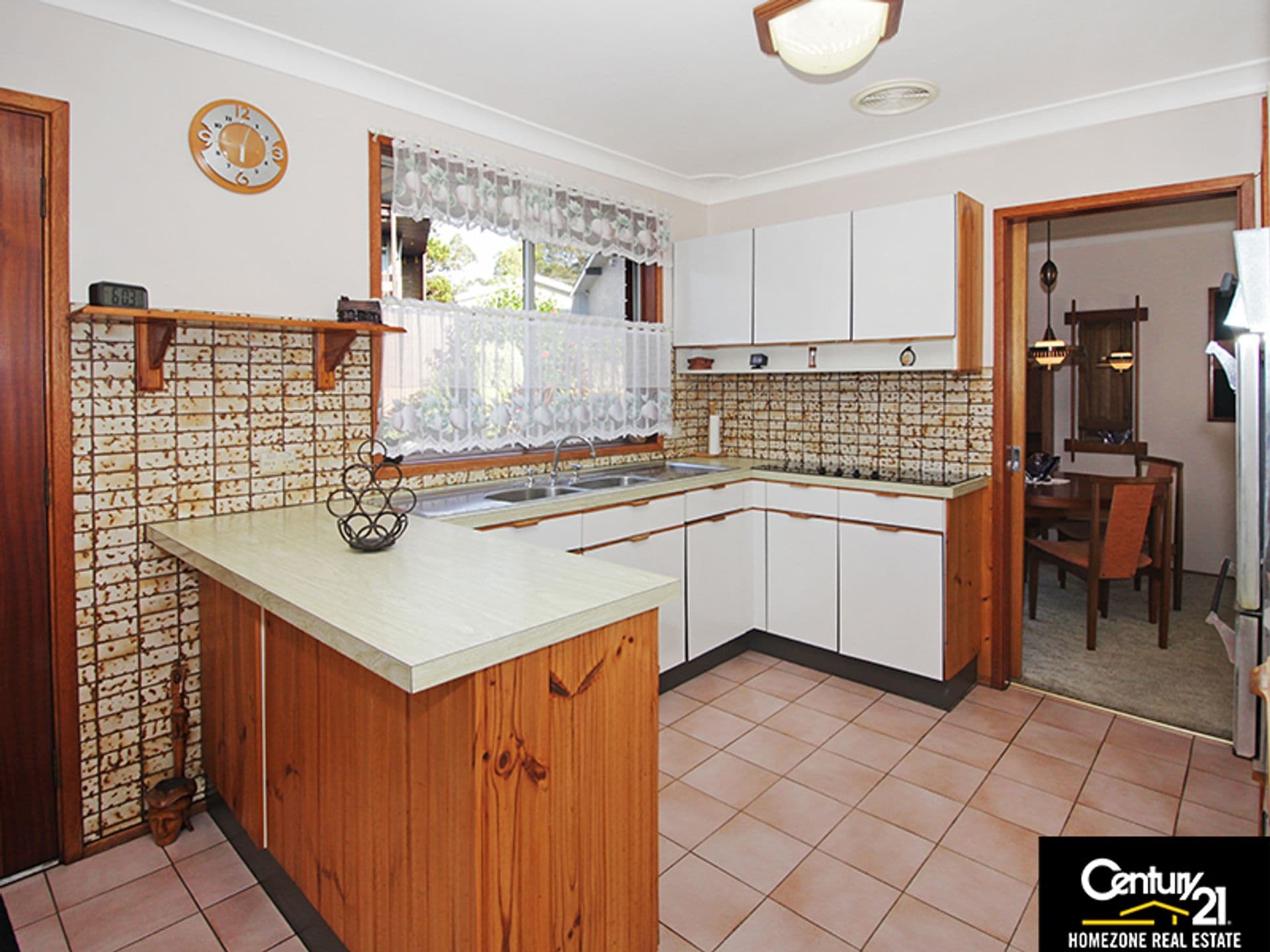 5 Allena Close, Georges Hall, NSW, 2198, Georges Hall - Thumbnail 3