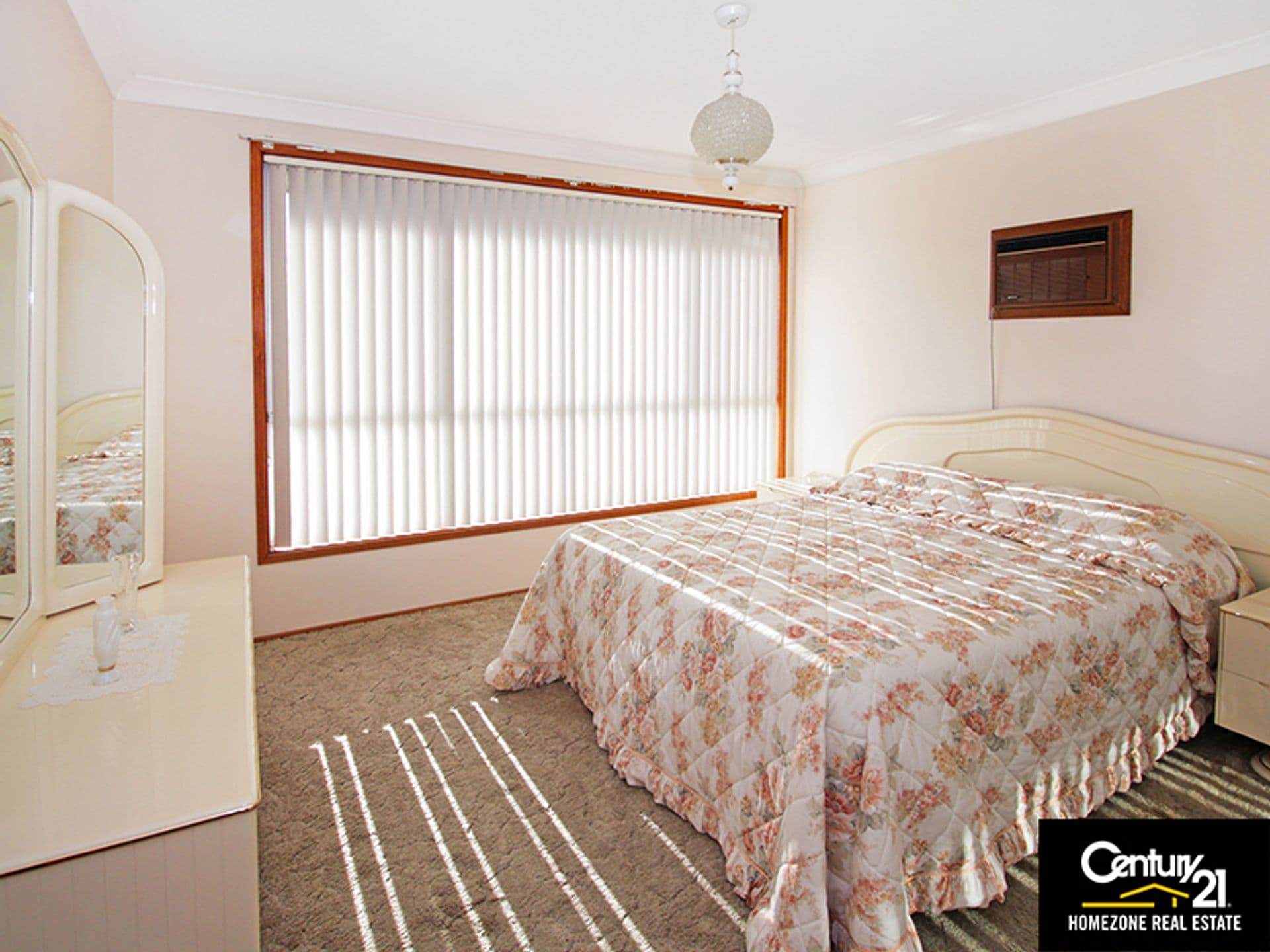 5 Allena Close, Georges Hall, NSW, 2198, Georges Hall - Thumbnail 4