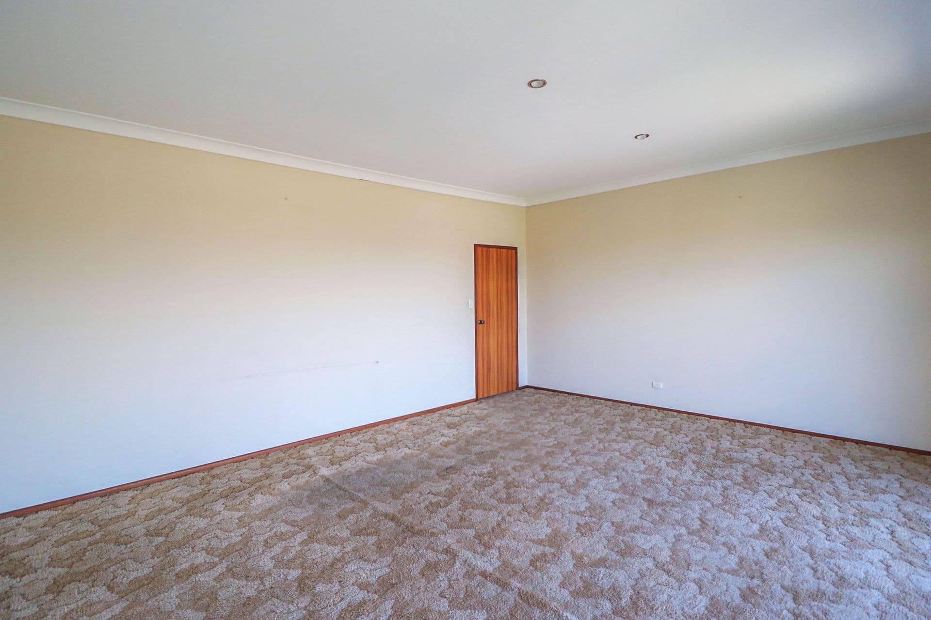 66 Carnavon Crescent, Georges Hall, NSW, 2198, Georges Hall - Thumbnail 8
