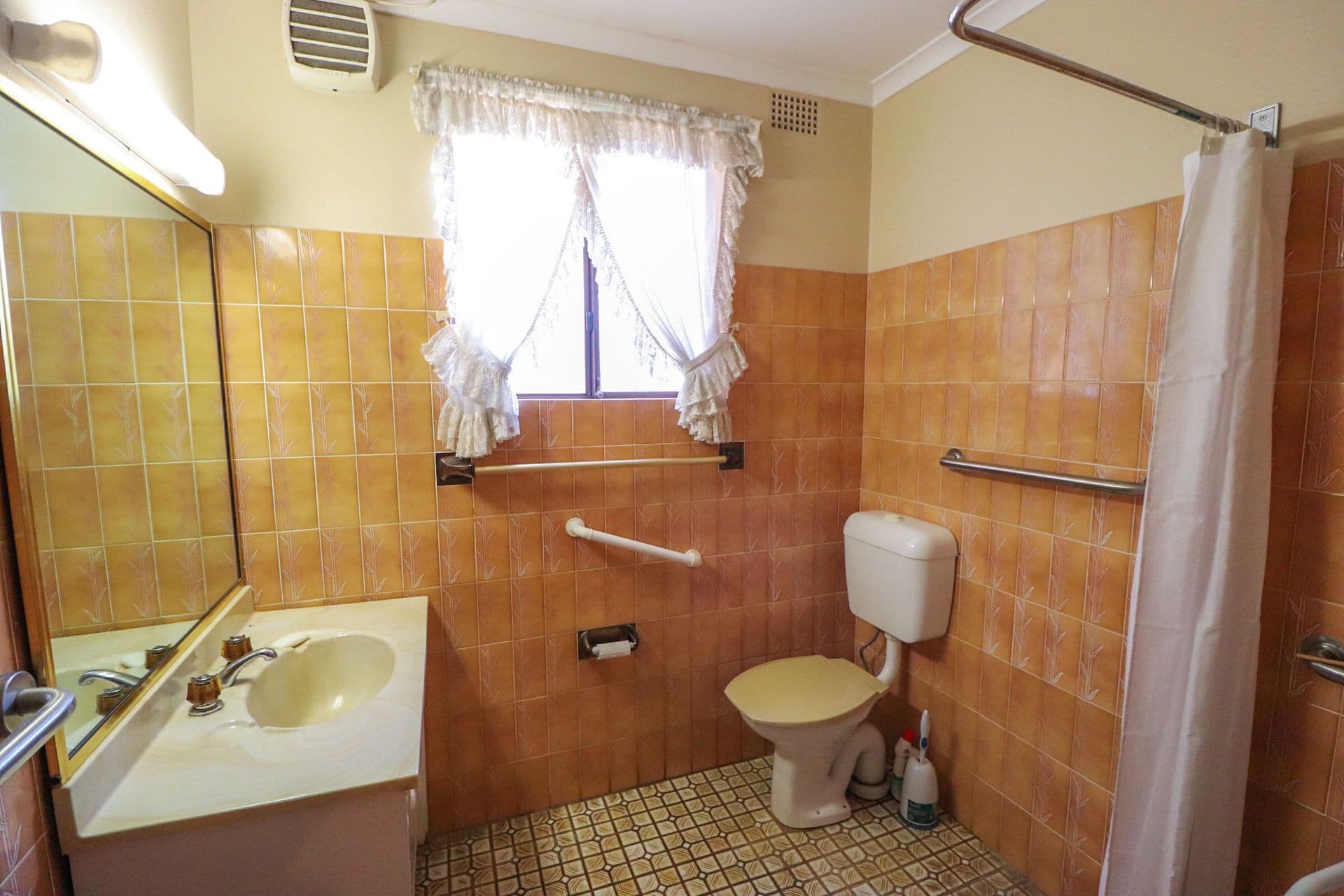 66 Carnavon Crescent, Georges Hall, NSW, 2198, Georges Hall - Thumbnail 6