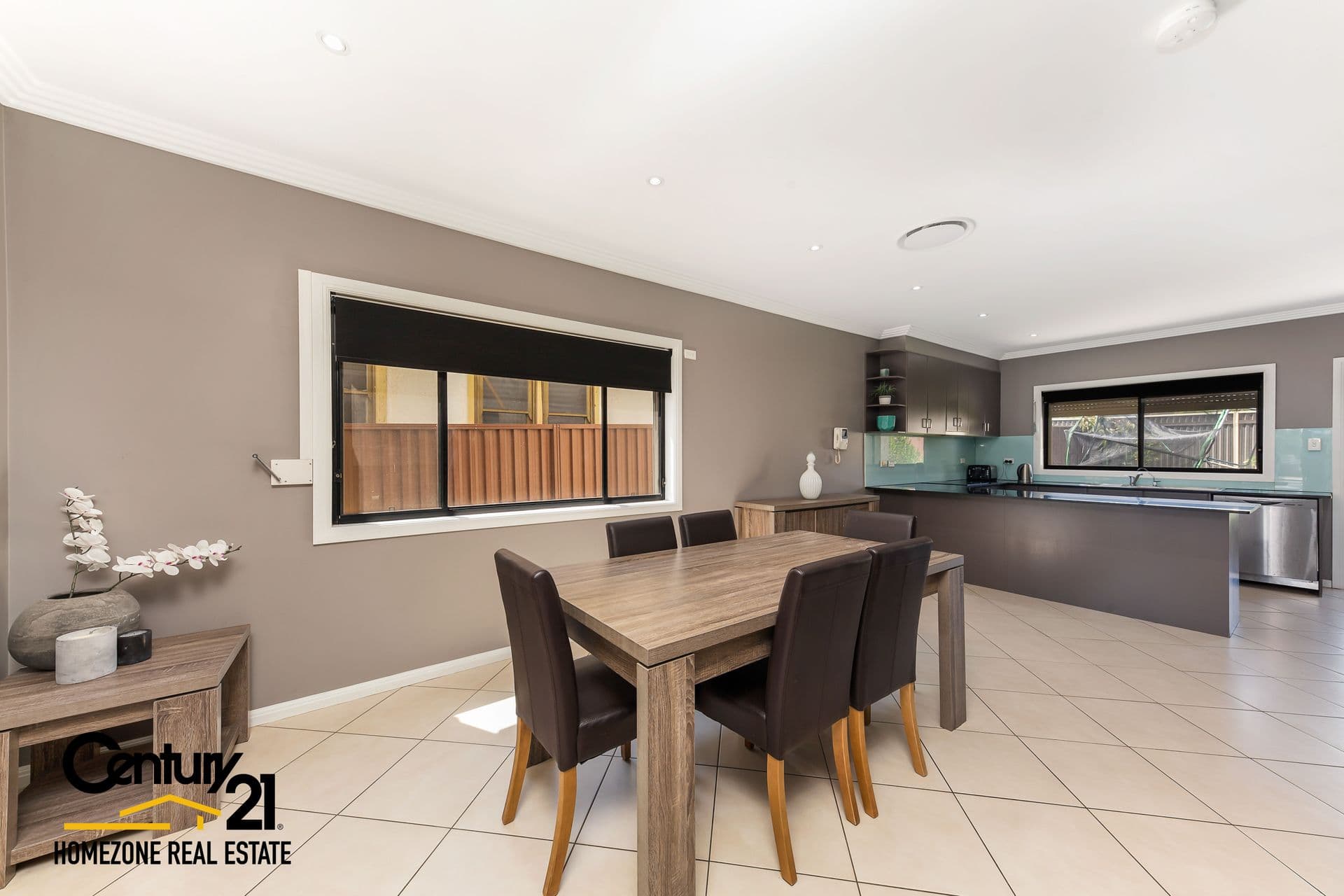 5 Rex Road, Georges Hall, NSW, 2198, Georges Hall - Thumbnail 3