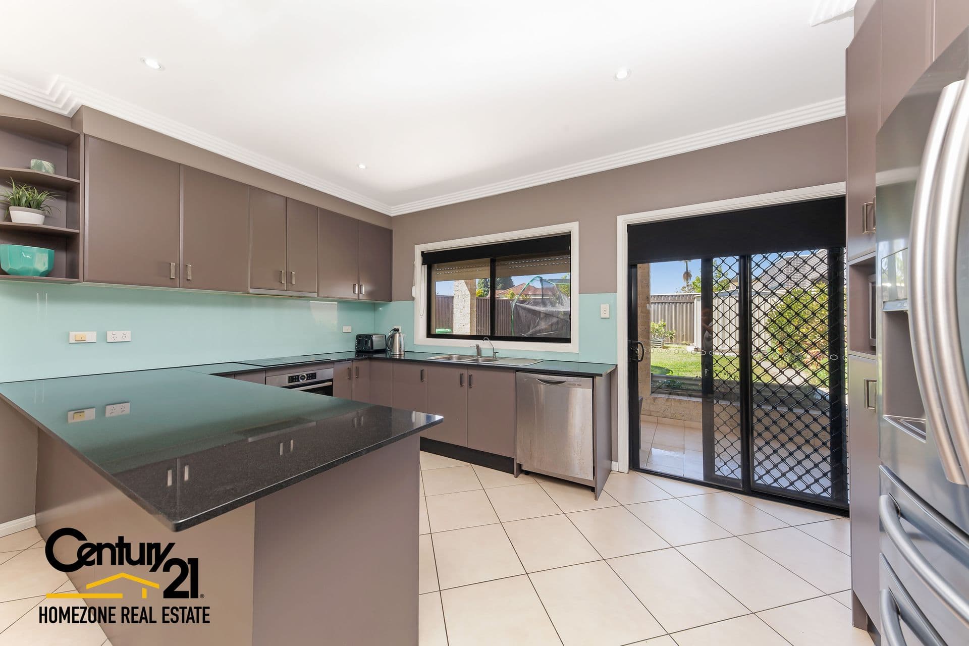 5 Rex Road, Georges Hall, NSW, 2198, Georges Hall - Thumbnail 4