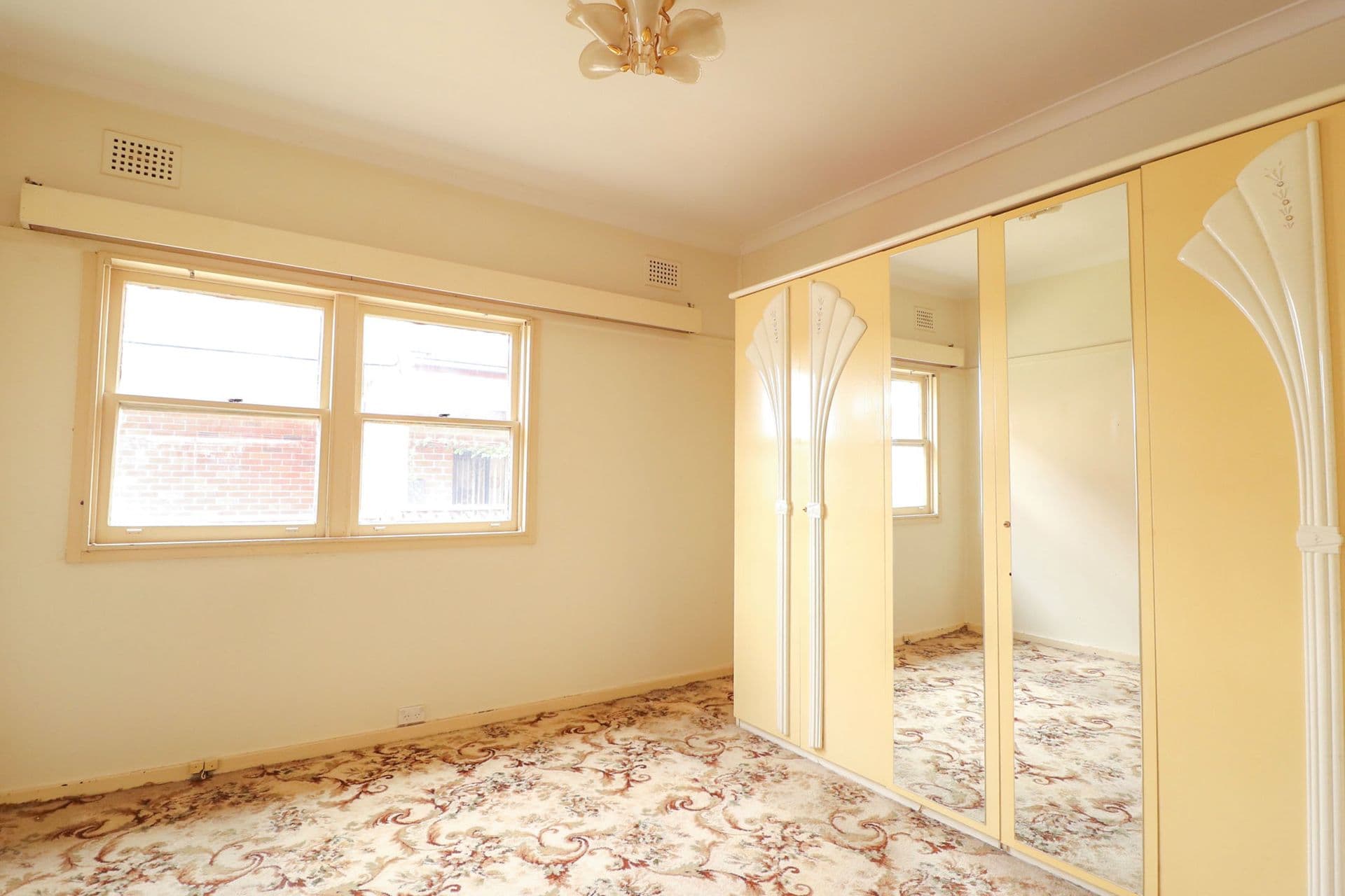46 Hillcrest Avenue, Greenacre, NSW, 2190, Greenacre - Thumbnail 5