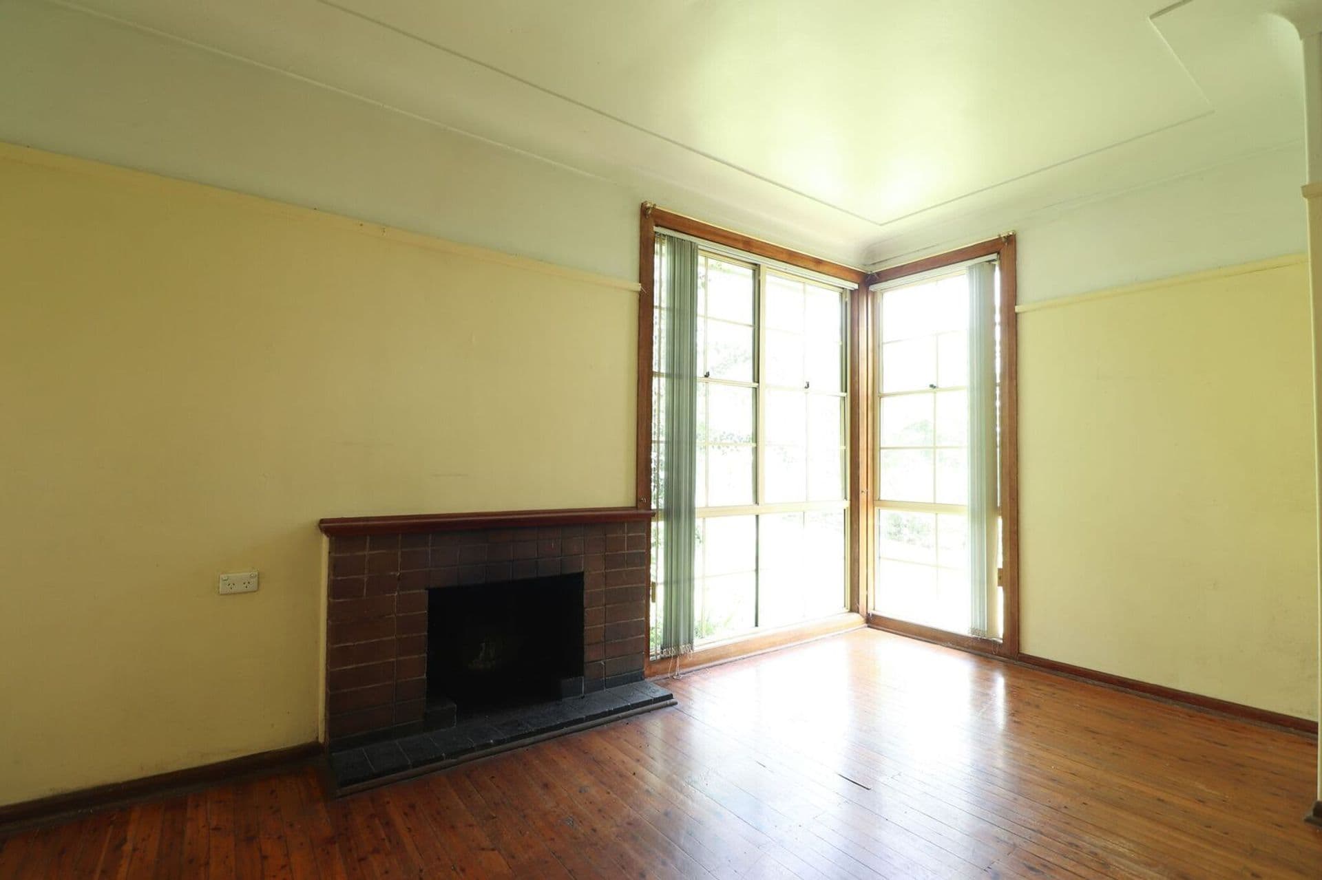 10 Treuer Parade, Yagoona, NSW, 2199, Yagoona - Thumbnail 2