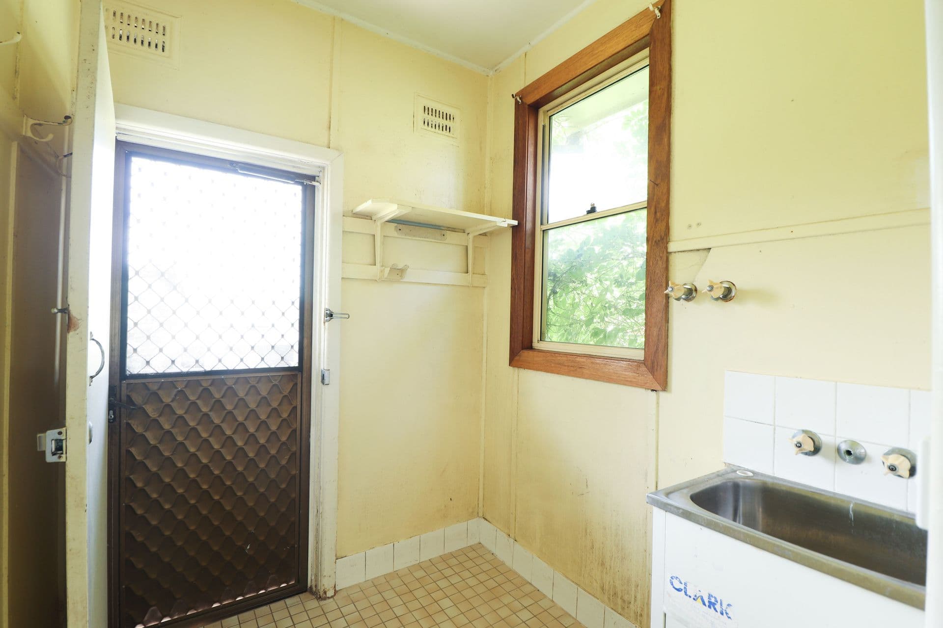 10 Treuer Parade, Yagoona, NSW, 2199, Yagoona - Thumbnail 5