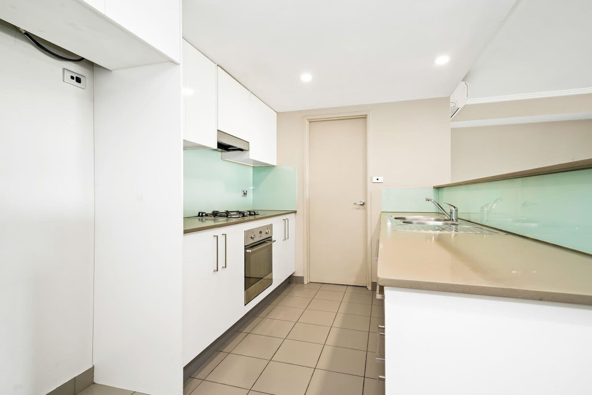 44/4  West Terrace, Bankstown, NSW, 2200, Bankstown - Thumbnail 2