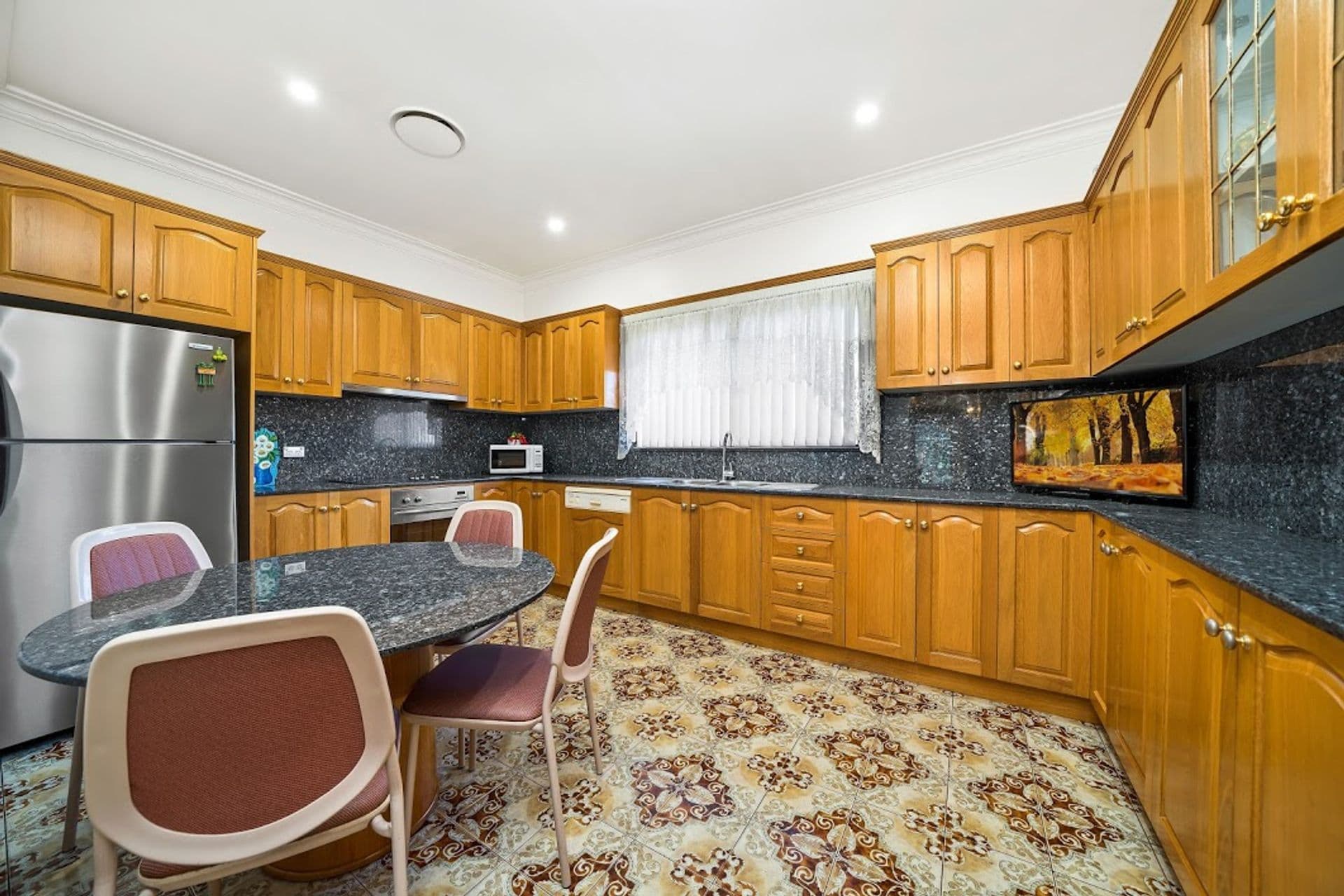 143  Bellevue Avenue, Georges Hall, NSW, 2198, Georges Hall - Thumbnail 5