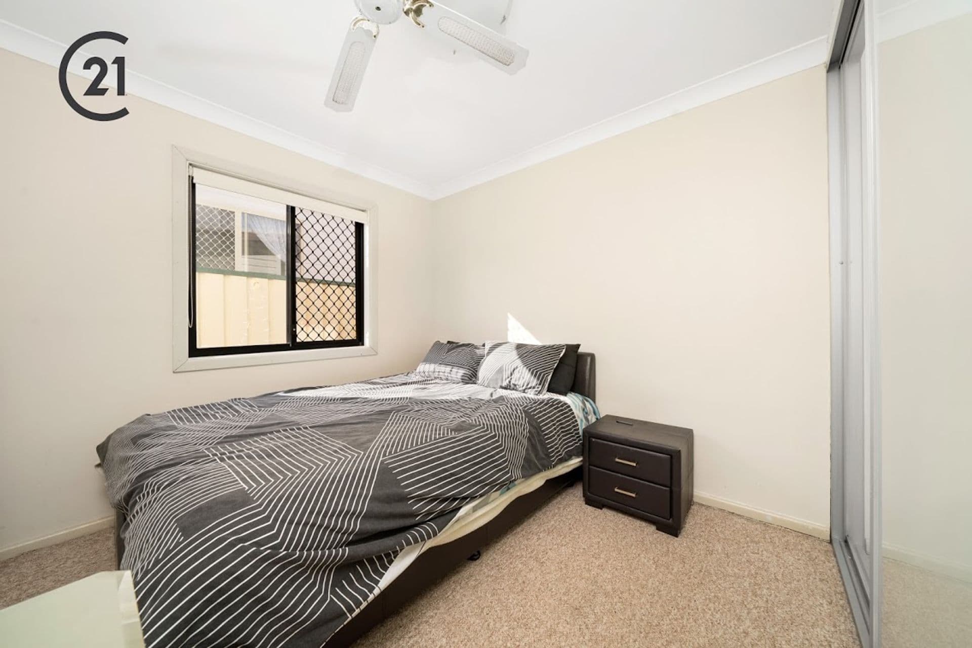 13 Ashcroft Street, Georges Hall, NSW, 2198, Georges Hall - Thumbnail 7