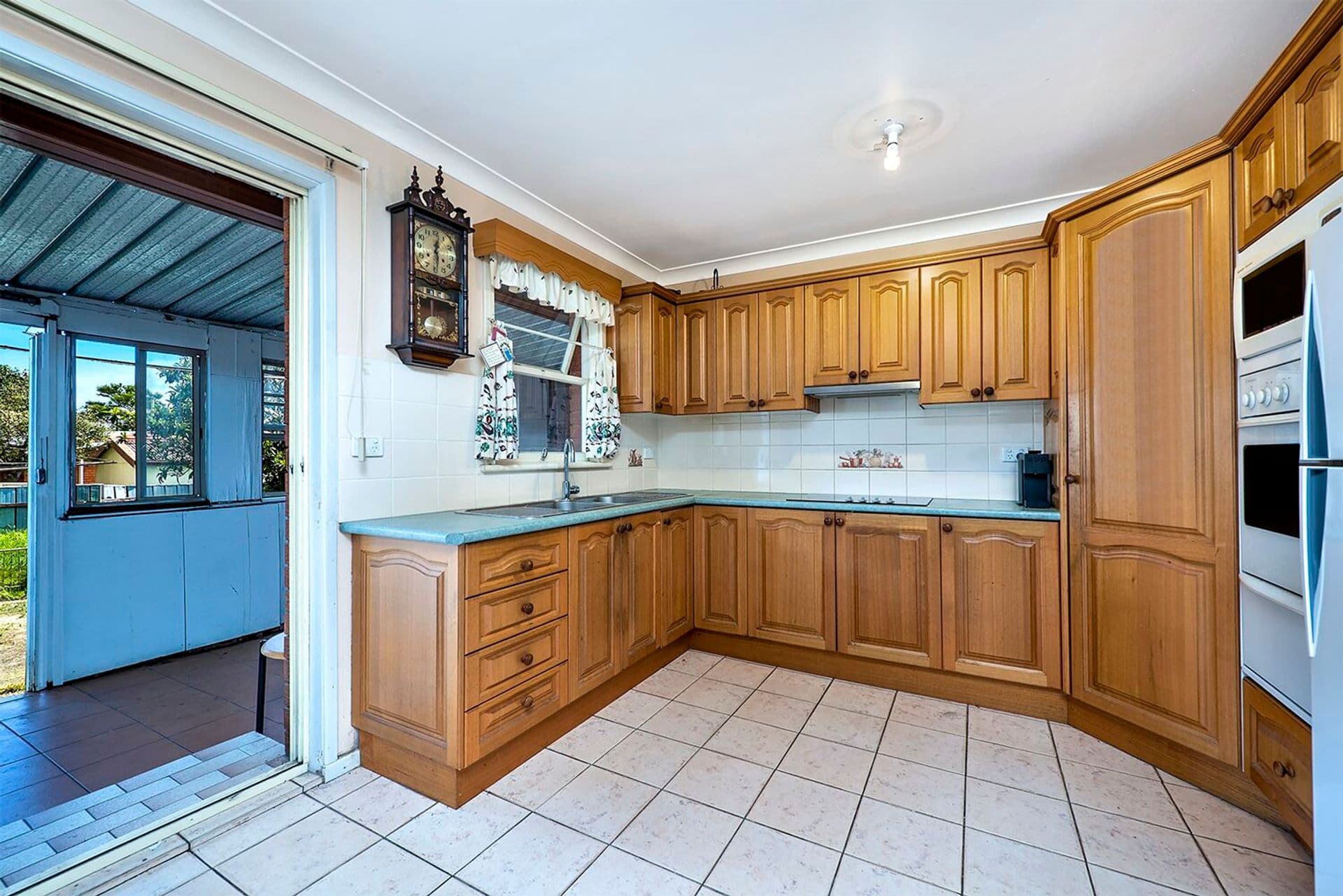 8 Farrell Road, Bass Hill, NSW, 2197, Bass Hill - Thumbnail 2
