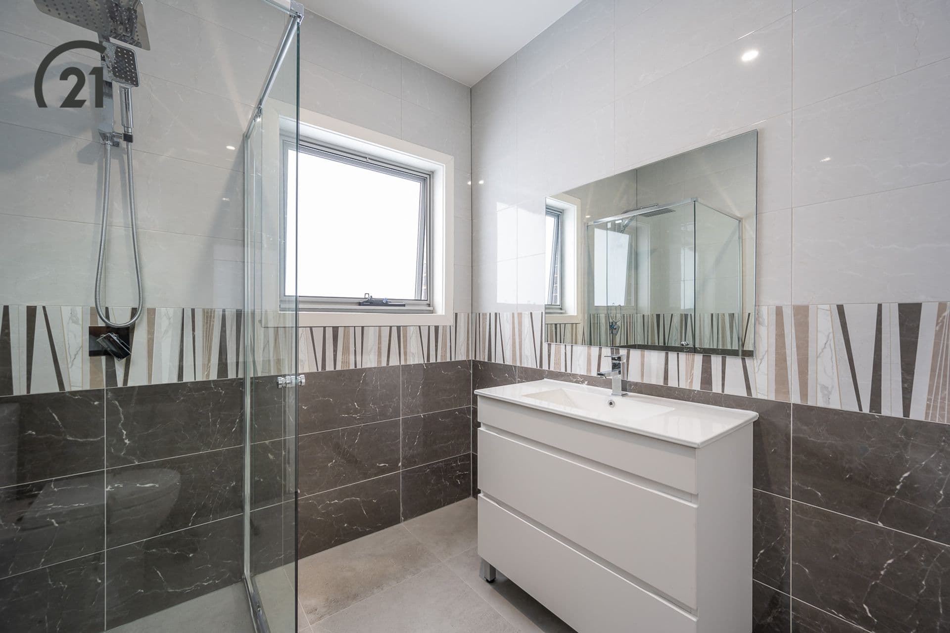 4/120-122 Karne Street North, Roselands, NSW, 2196, Roselands - Thumbnail 7