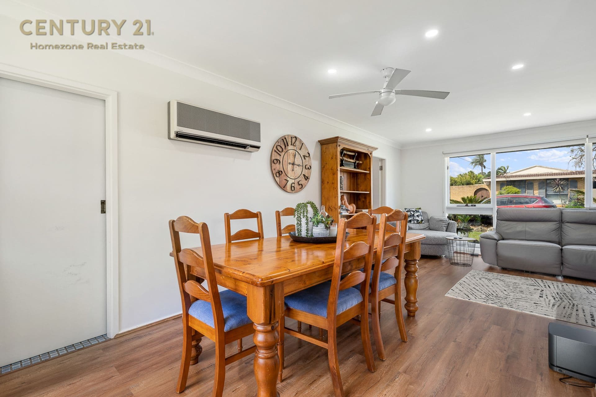 19 Jacaranda Drive, Georges Hall, NSW, 2198, Georges Hall - Thumbnail 2