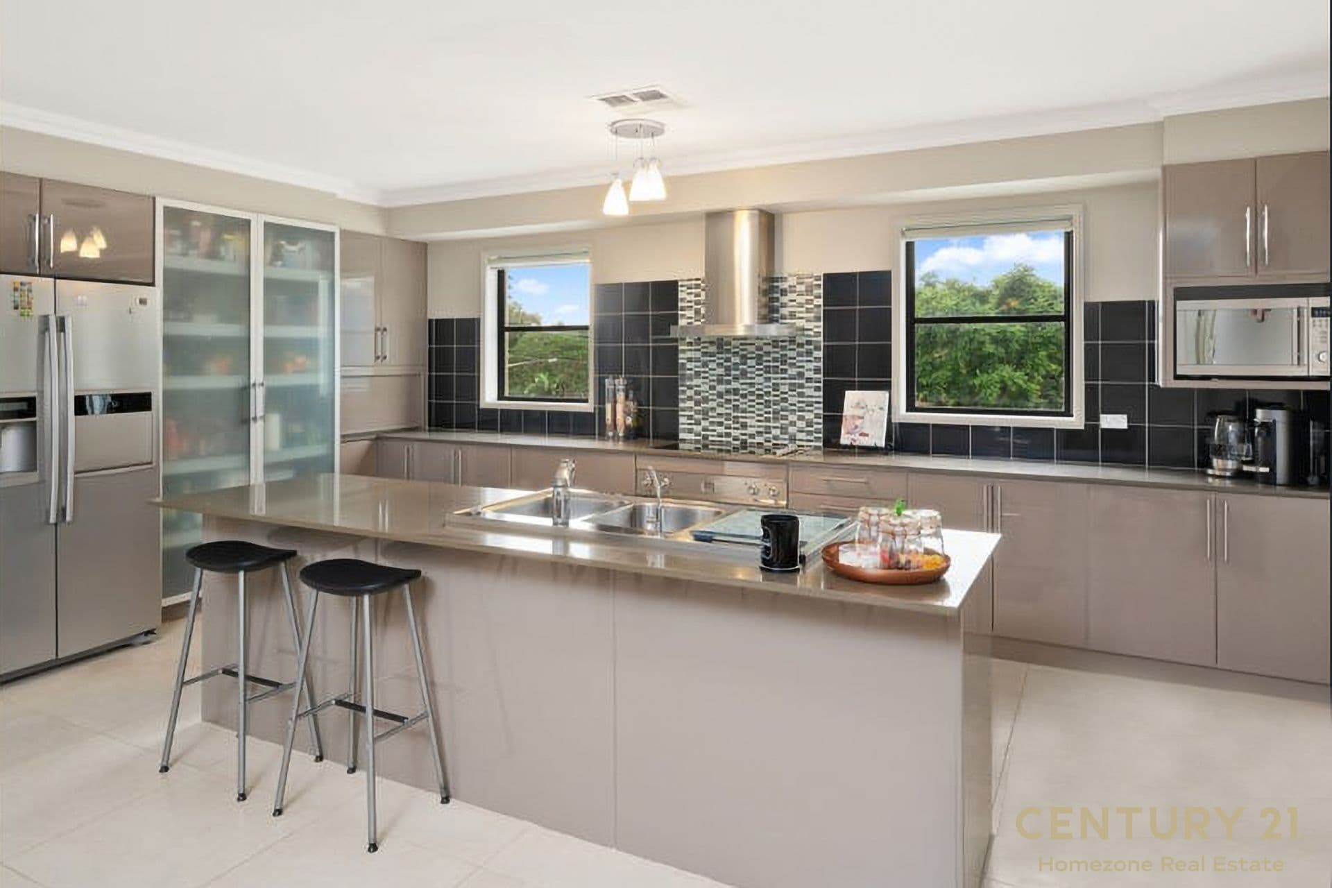 15 Hall Crescent, Padstow, NSW, 2211, Padstow - Thumbnail 2