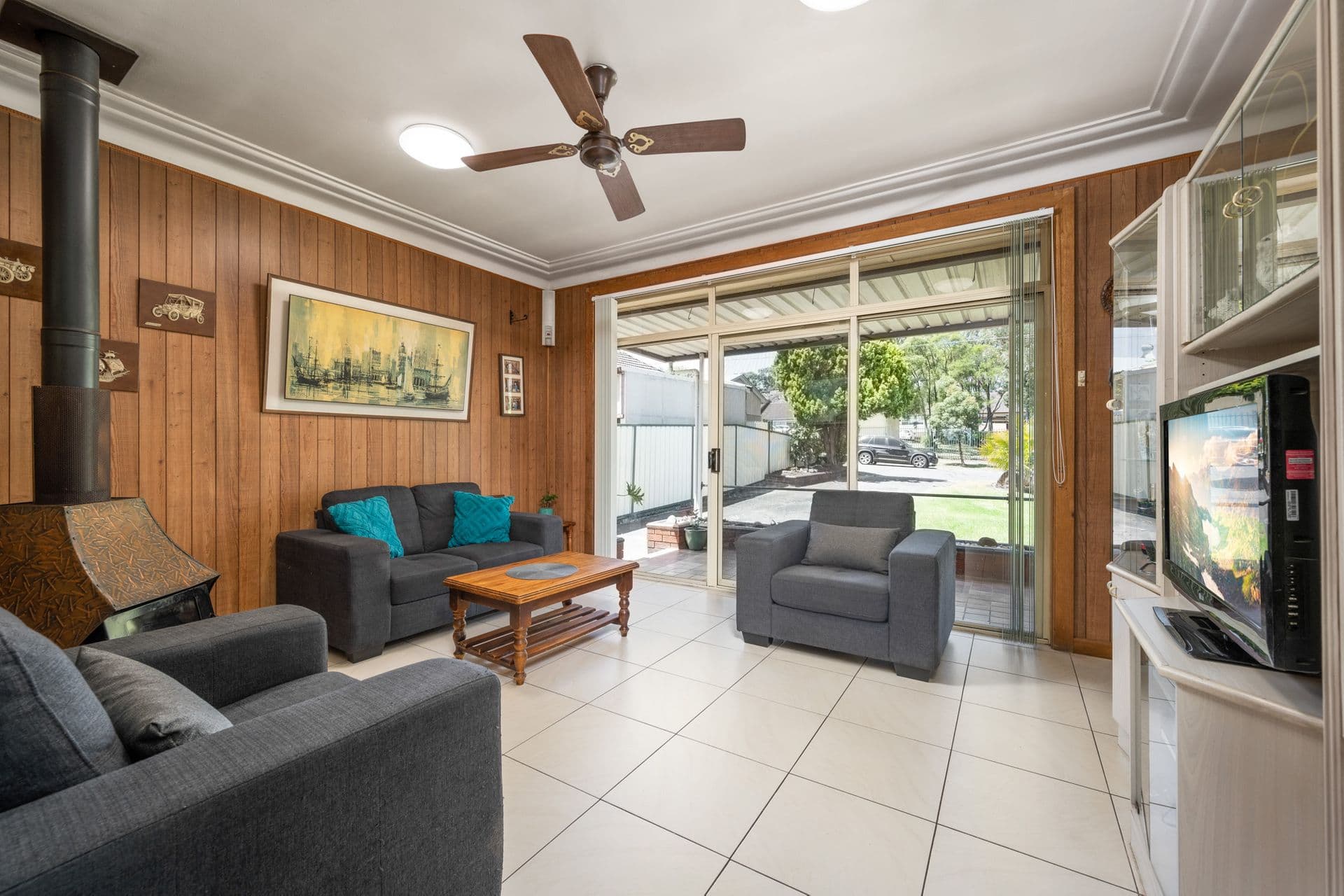 8 Clarke Street, Bass Hill, NSW, 2197, Bass Hill - Thumbnail 2
