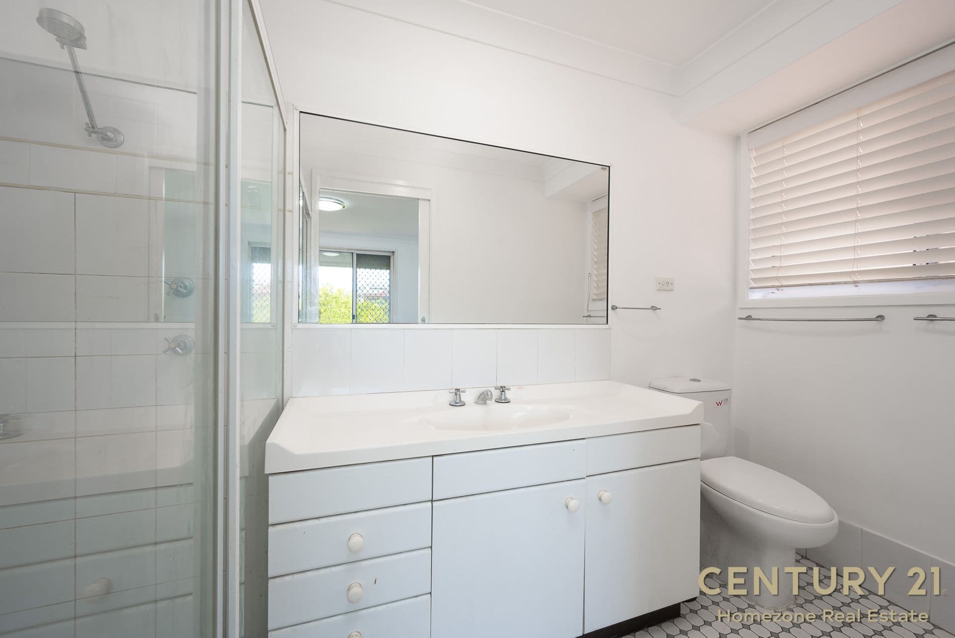 29 Flinders Crescent, Hinchinbrook, NSW, 2168, Hinchinbrook - Thumbnail 8