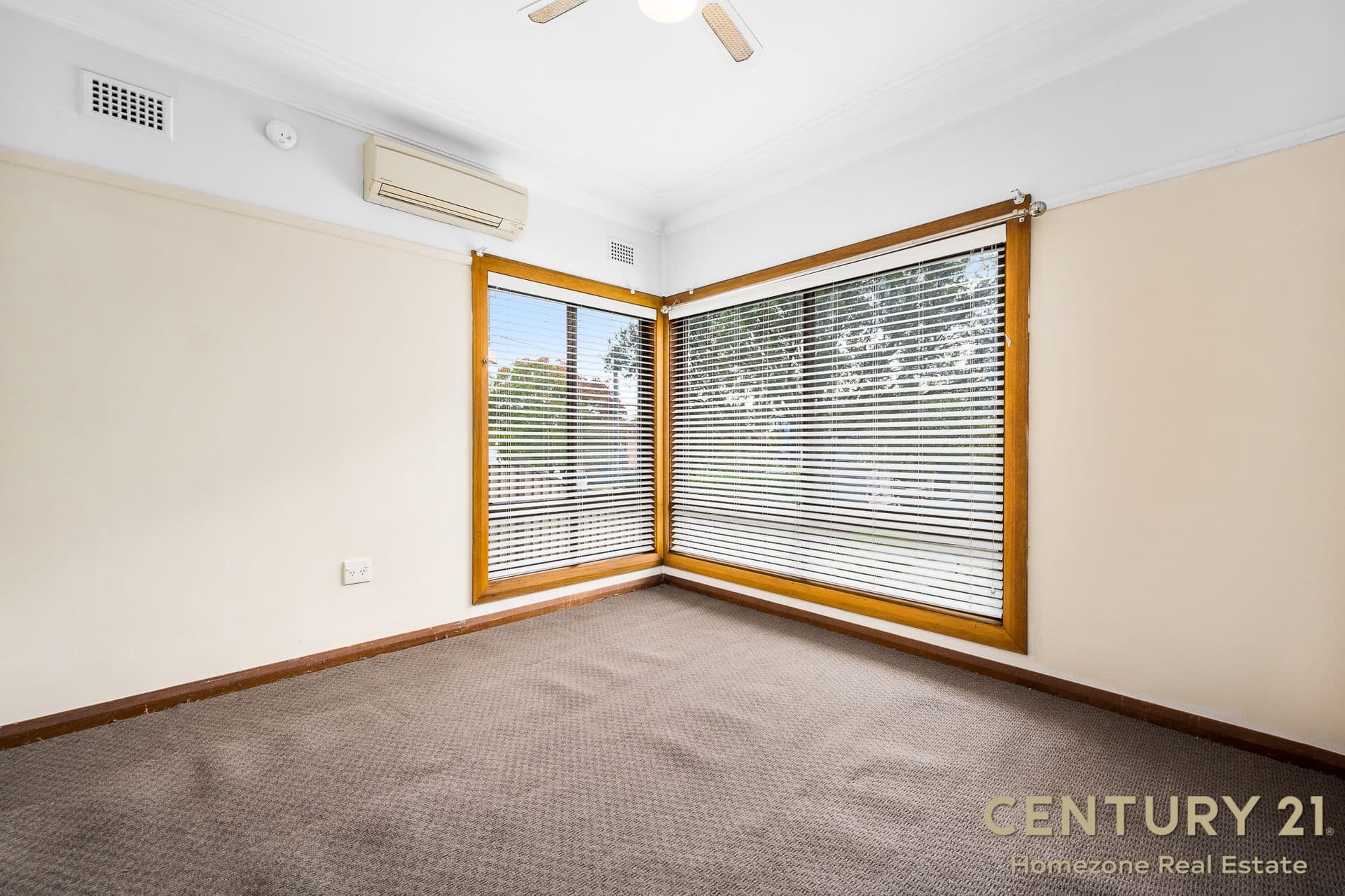 18 Mimosa Road, Greenacre, NSW, 2190, Greenacre - Thumbnail 5