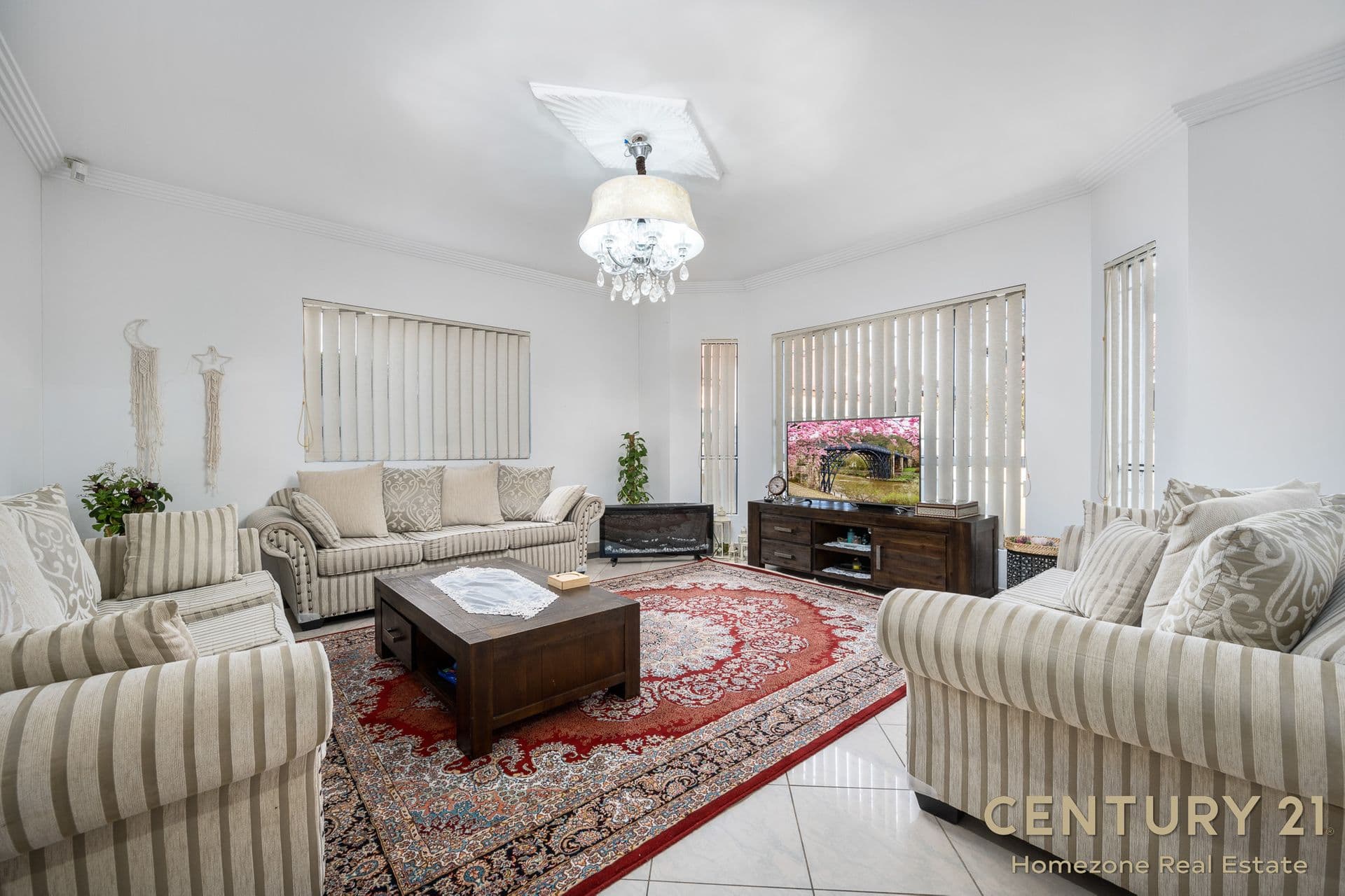 46 Rawson Road, Greenacre, NSW, 2190, Greenacre - Thumbnail 2