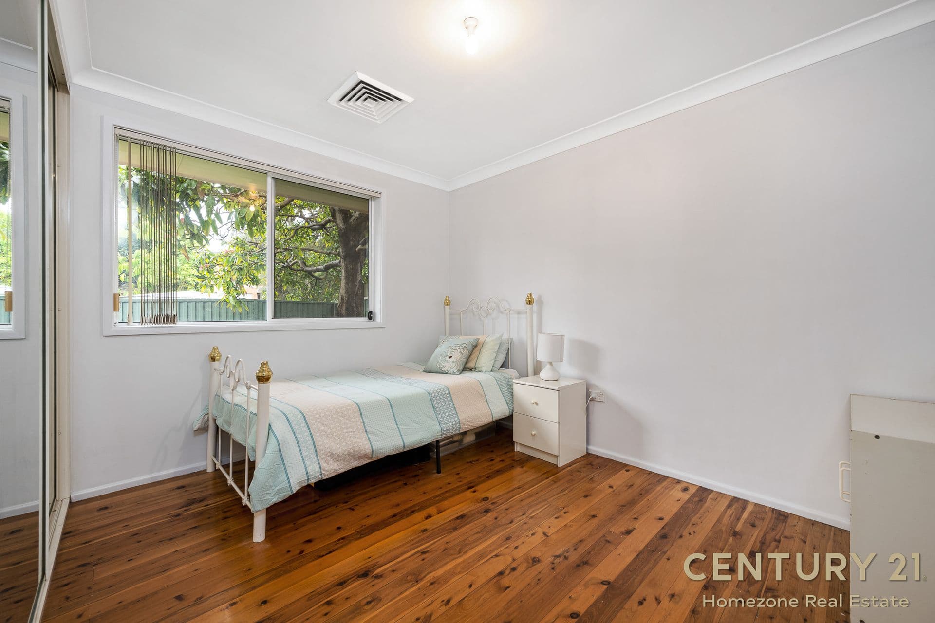 10 Altona Place, Greenacre, NSW, 2190, Greenacre - Thumbnail 8