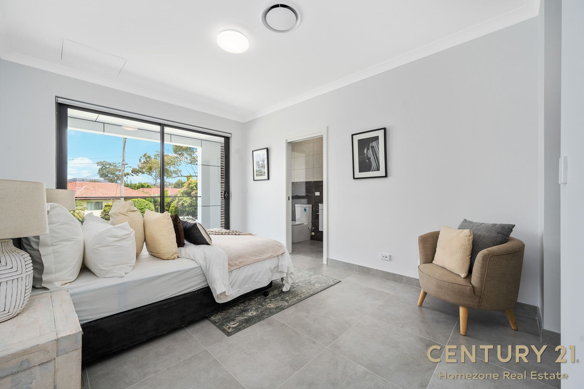 2/18 Forrest Road North, East Hills, NSW, 2213, East Hills - Thumbnail 7