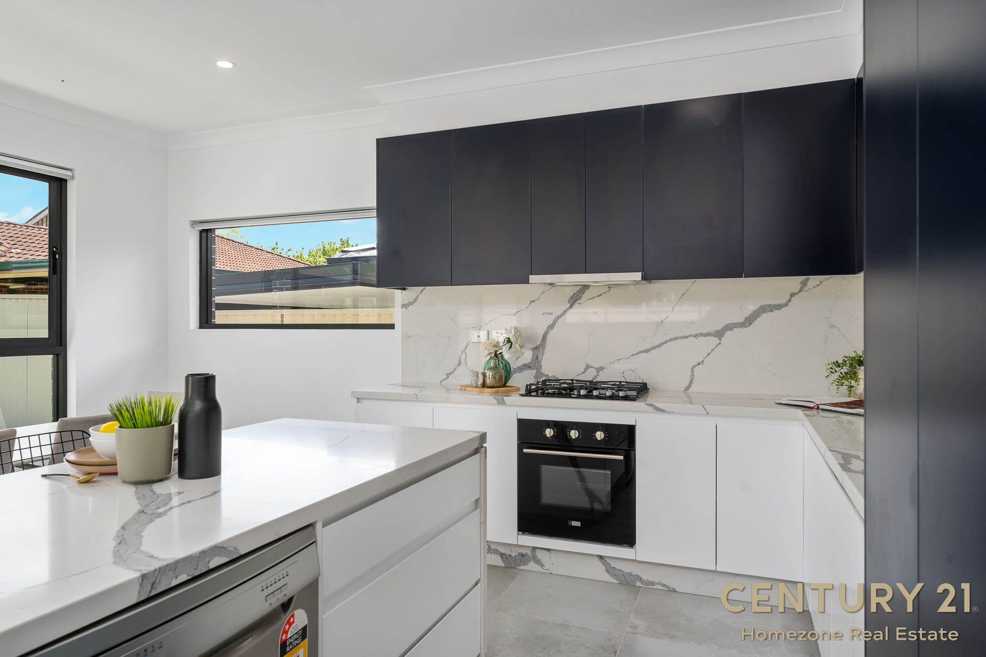 6/18 Forrest Road, East Hills, NSW, 2213, East Hills - Thumbnail 3